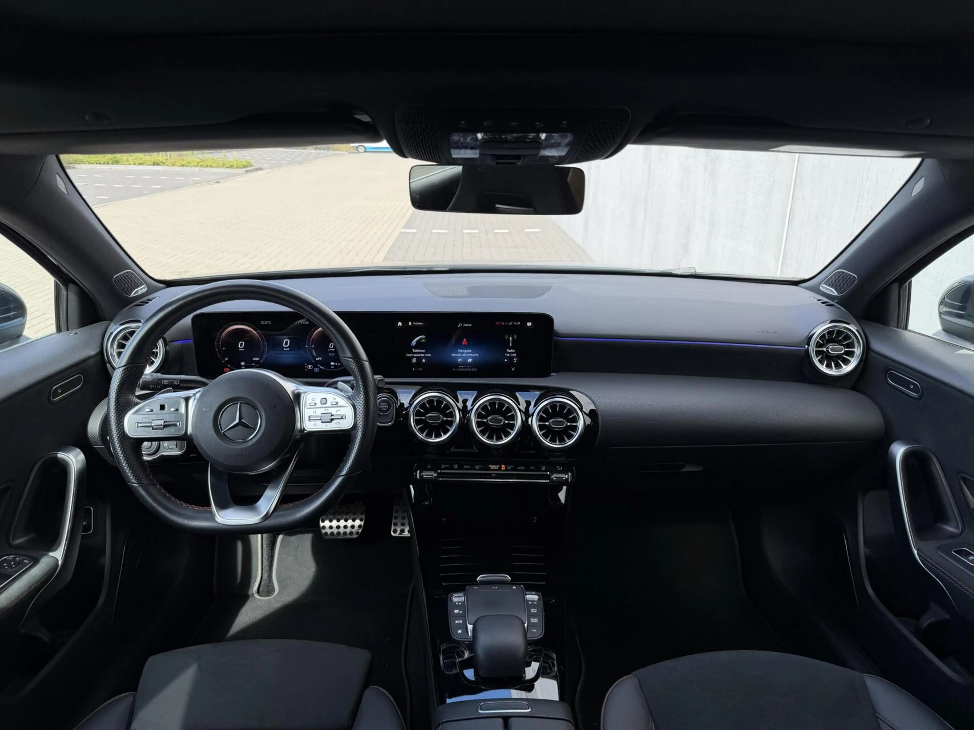 Mercedes-Benz A 250 250e AMG Line | Burmester | Pano | Stoelverw | Key — photo 2