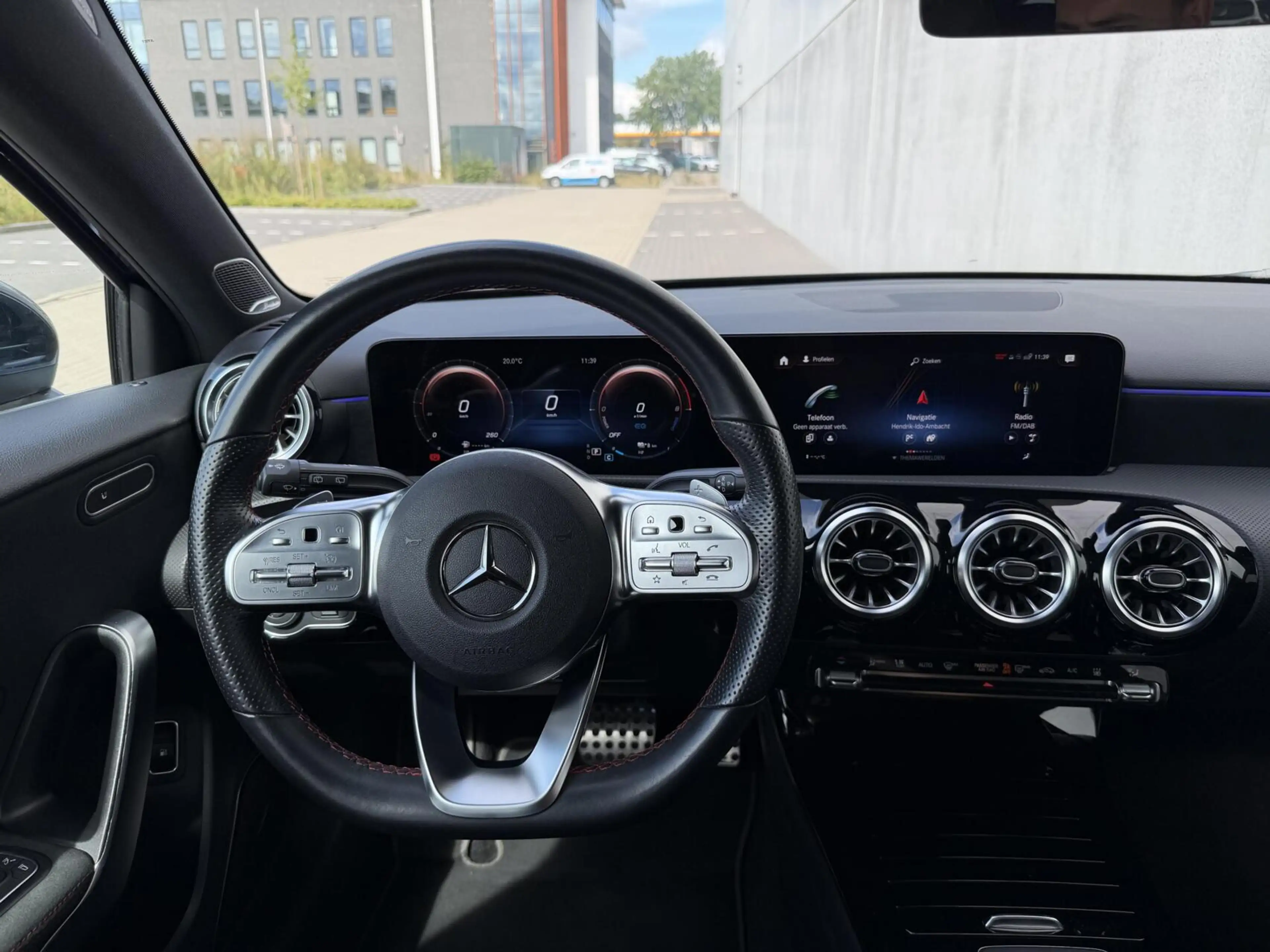 Mercedes-Benz A 250 250e AMG Line | Burmester | Pano | Stoelverw | Key — photo 12