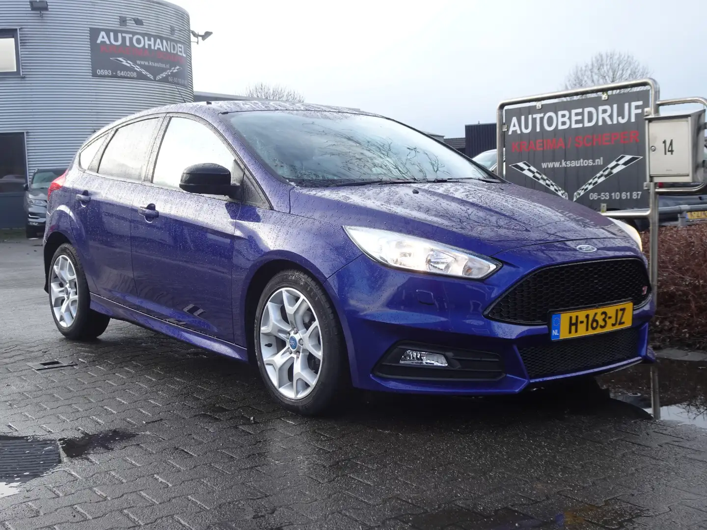 Ford Focus 1.0i 126PK Autom. St-line Bleu - 1
