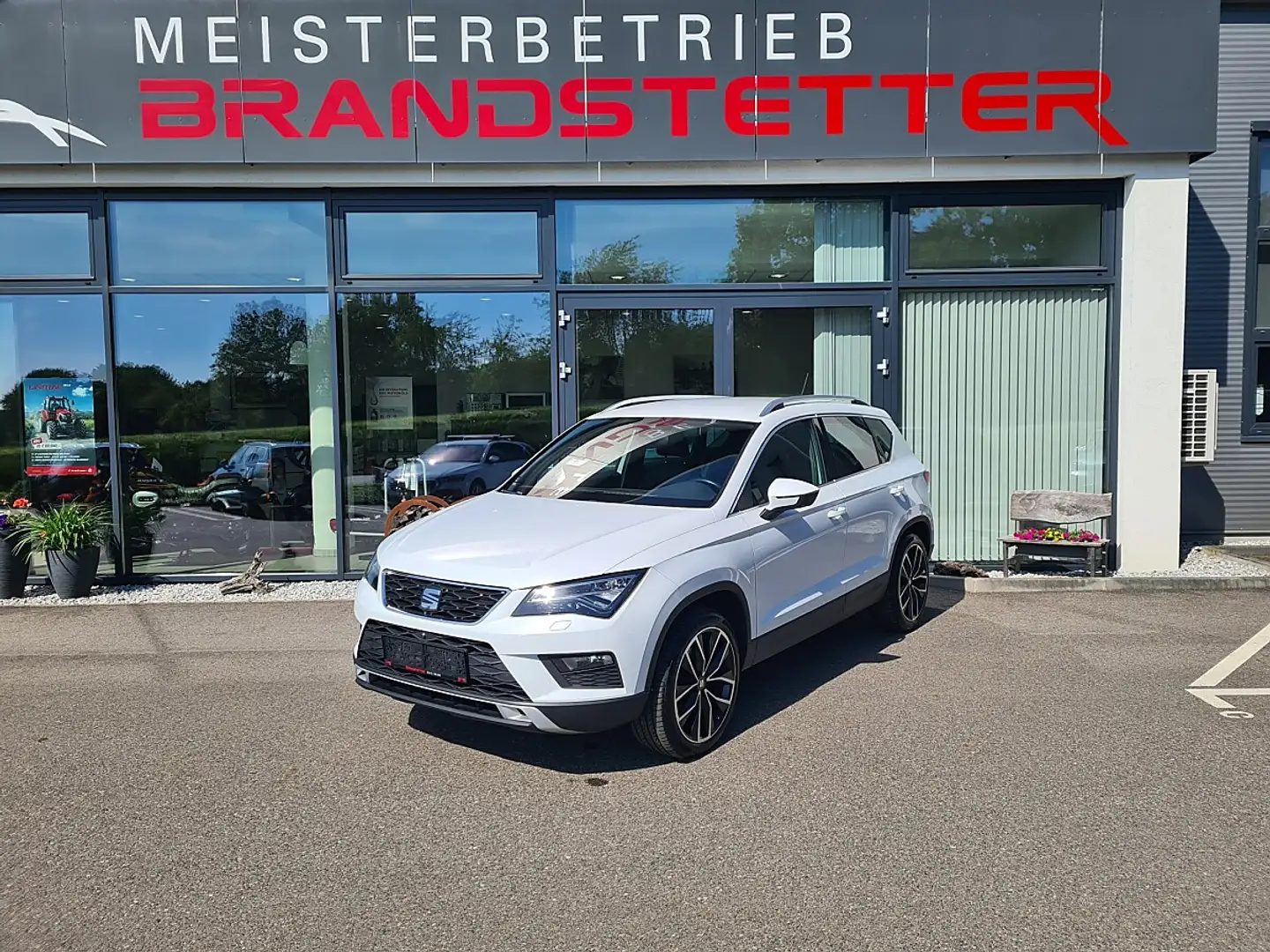 SEAT Ateca 2,0 Xcellence 4WD TDI DSG Weiß - 1