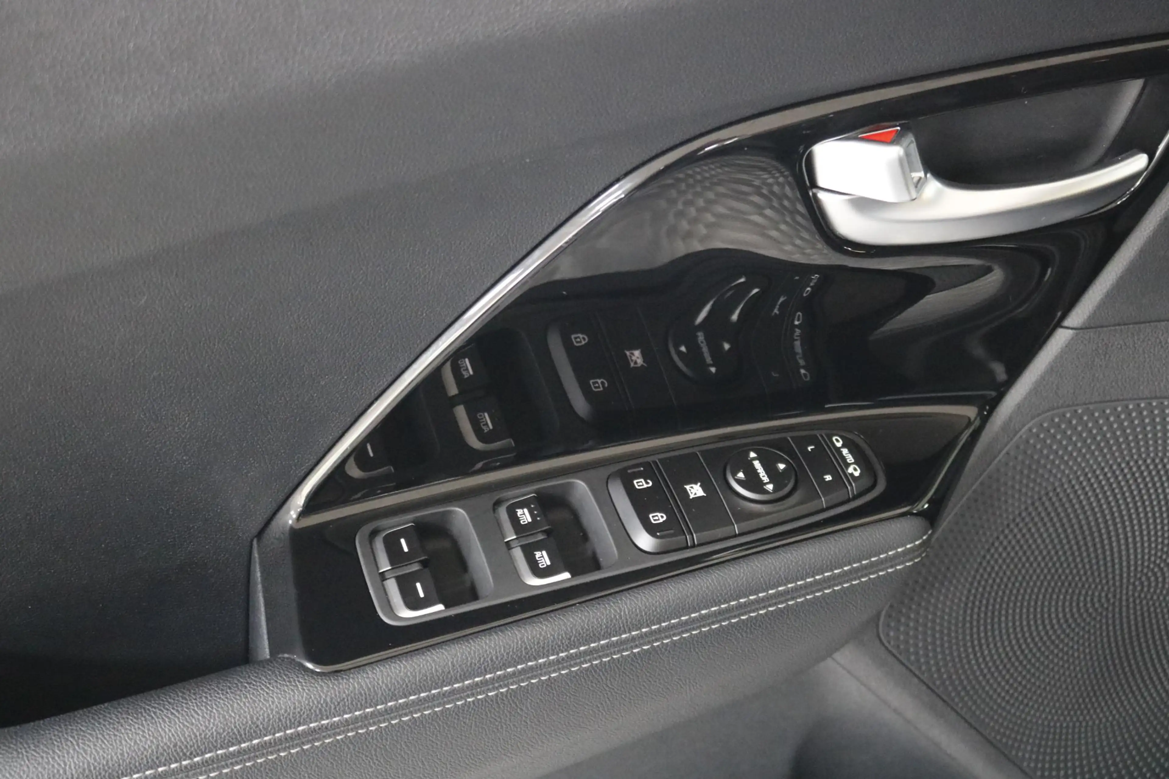 Kia Niro 1.6 GDi Hybrid DynamicPlusLine Climate | Camera | — photo 14
