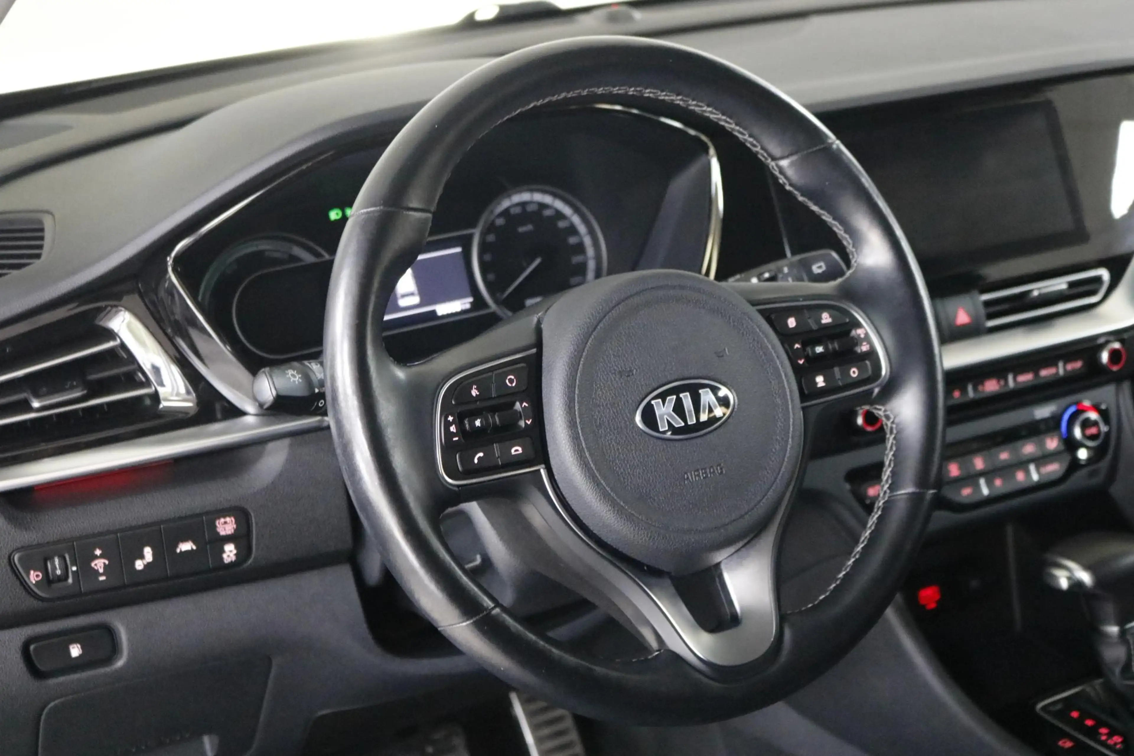 Kia Niro 1.6 GDi Hybrid DynamicPlusLine Climate | Camera | — photo 3