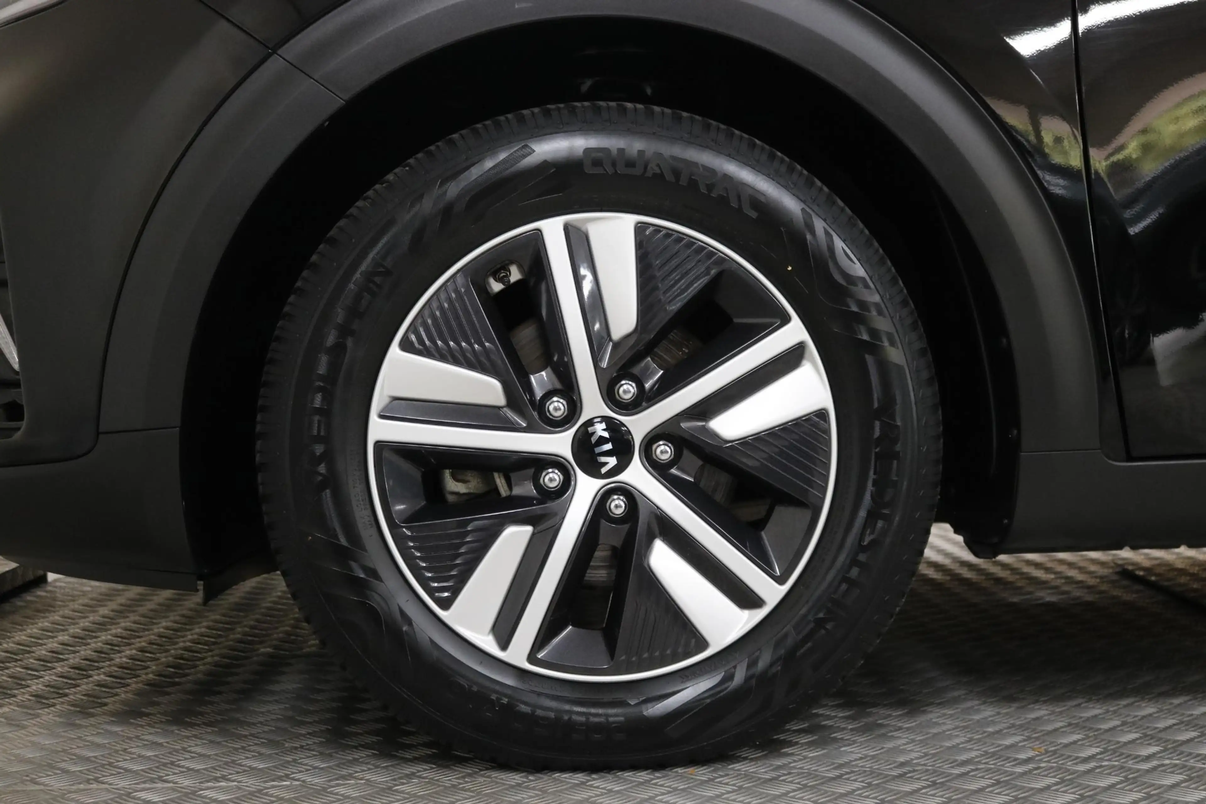 Kia Niro 1.6 GDi Hybrid DynamicPlusLine Climate | Camera | — photo 11