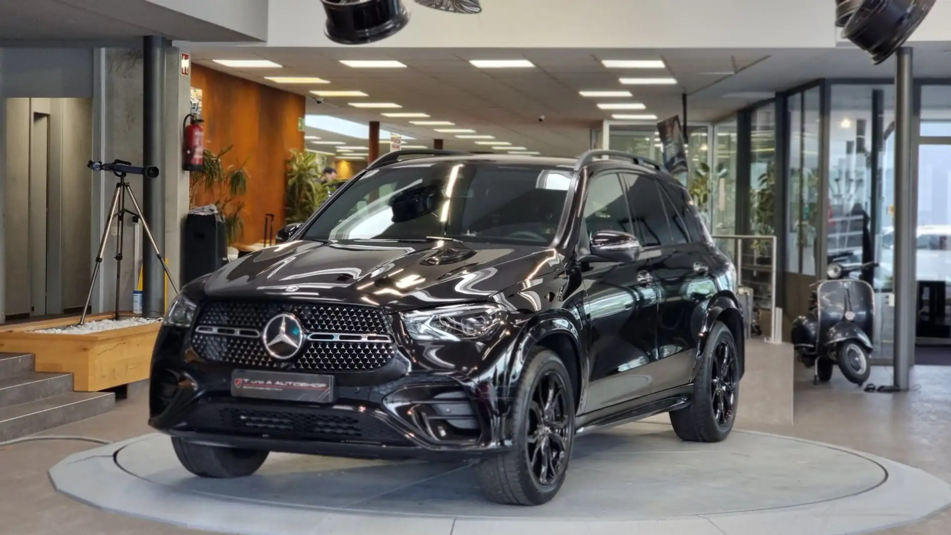 Mercedes-Benz GLE 350 de PHEV 4MATIC AMG-Paket Aut. *360°*Burmester*AHK* Schwarz - 1