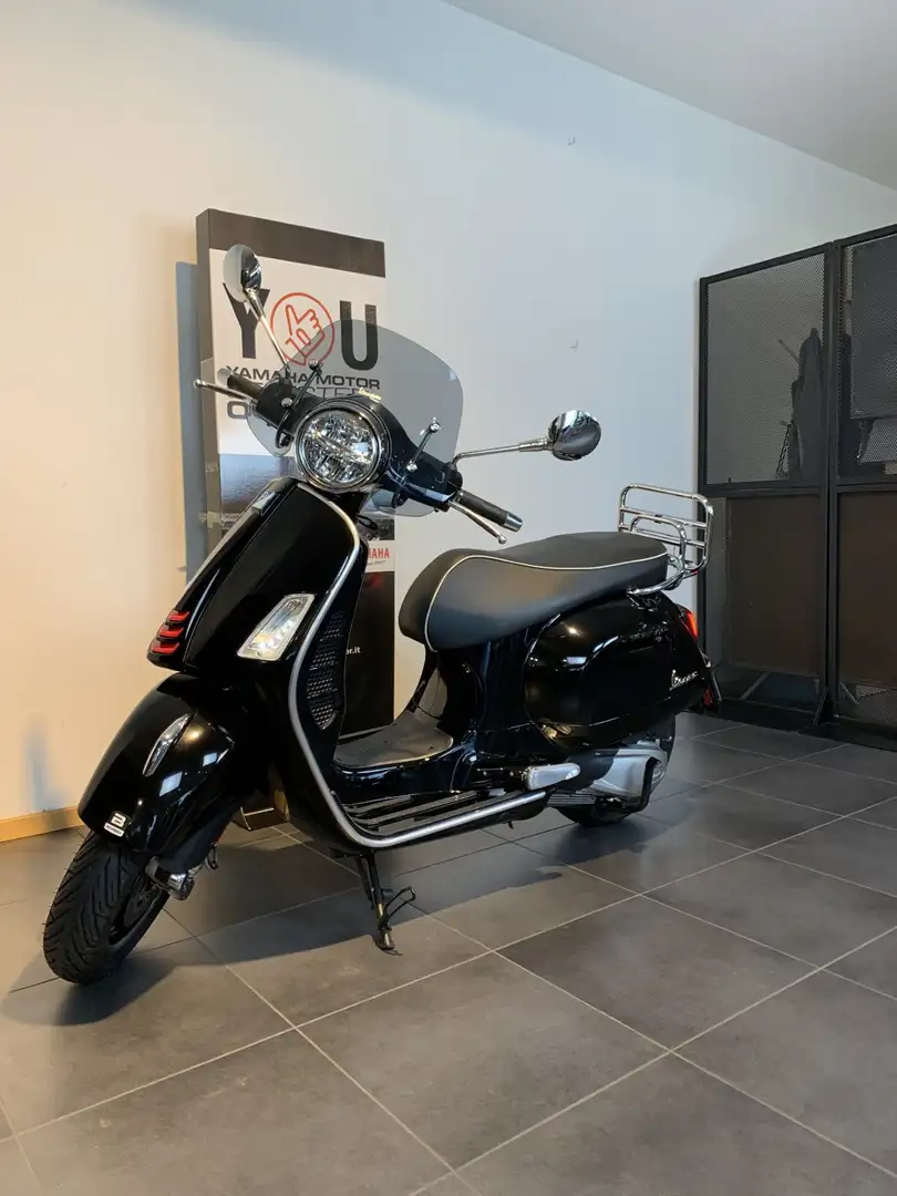 Vespa GTS 300 - 2