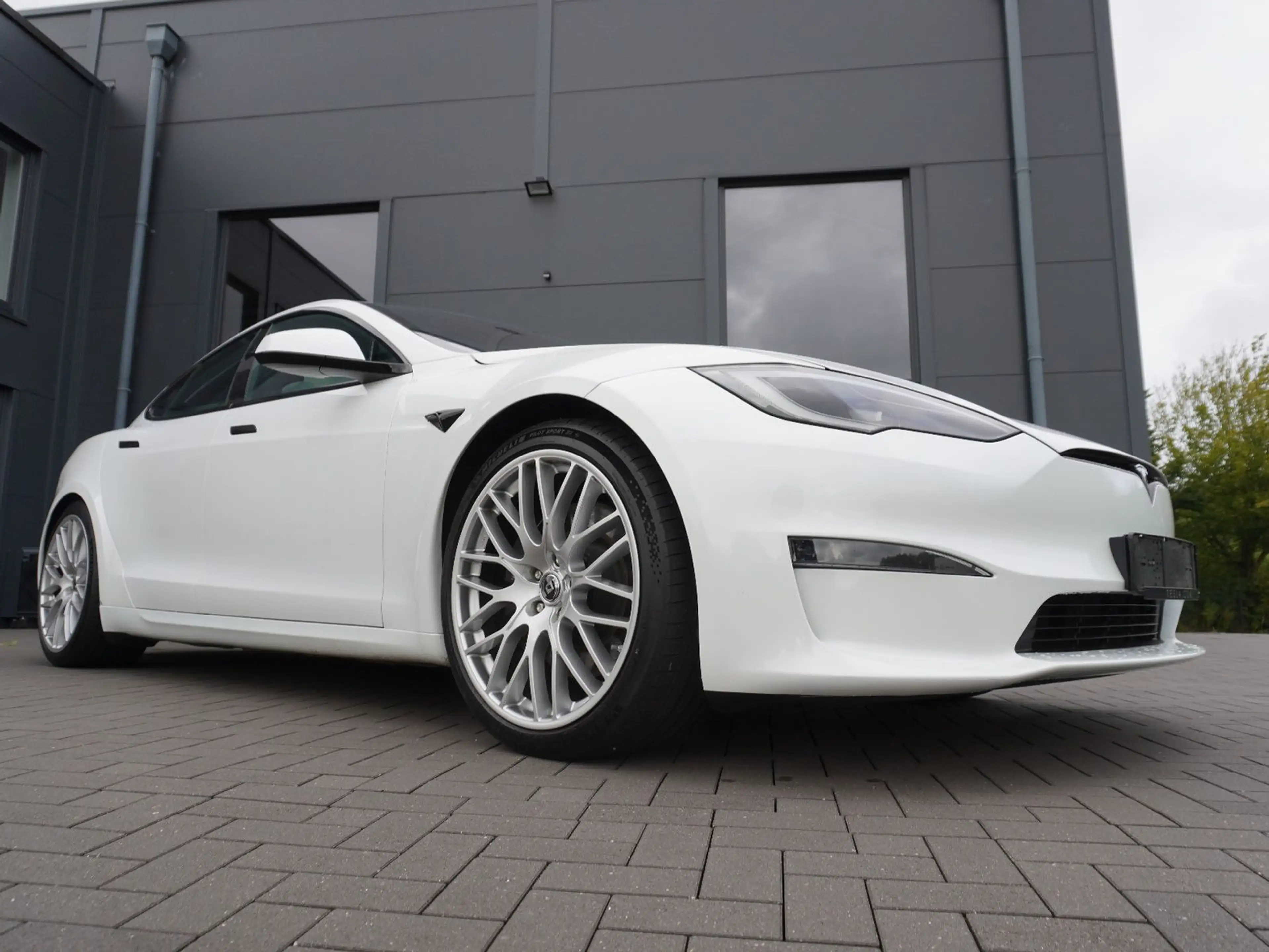 Tesla Model S Dual  Hardware 4,AHK — photo 11