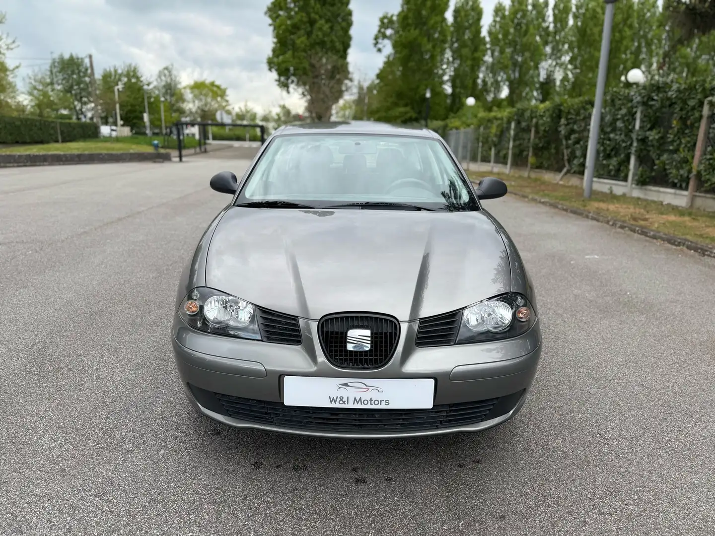 SEAT Ibiza Ibiza 1.2i 12v Fresh Gris - 1