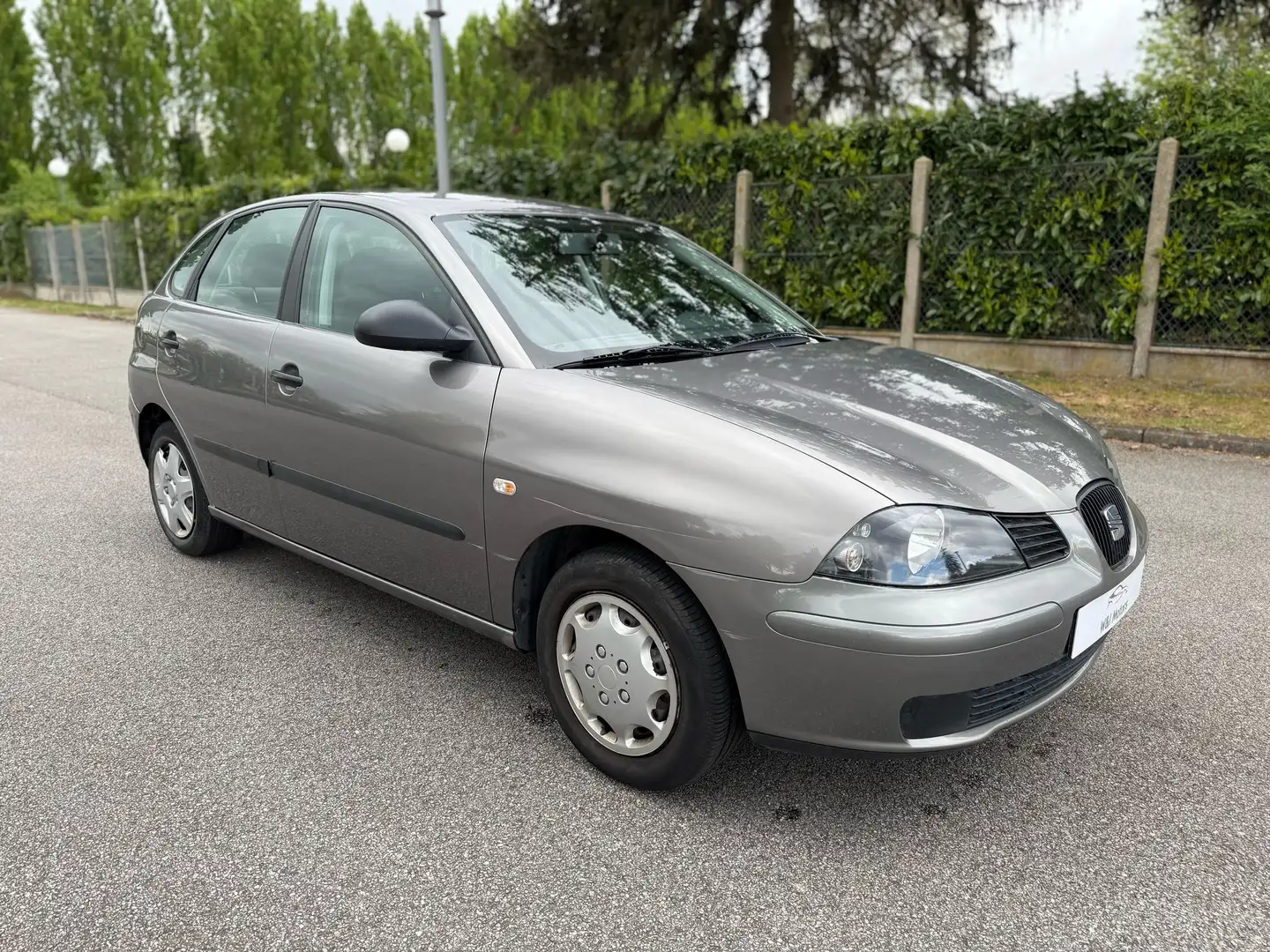SEAT Ibiza Ibiza 1.2i 12v Fresh Gris - 2