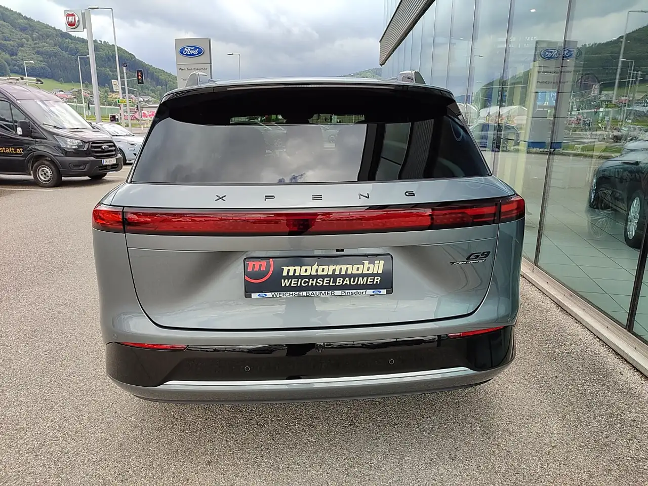 XPENG G9