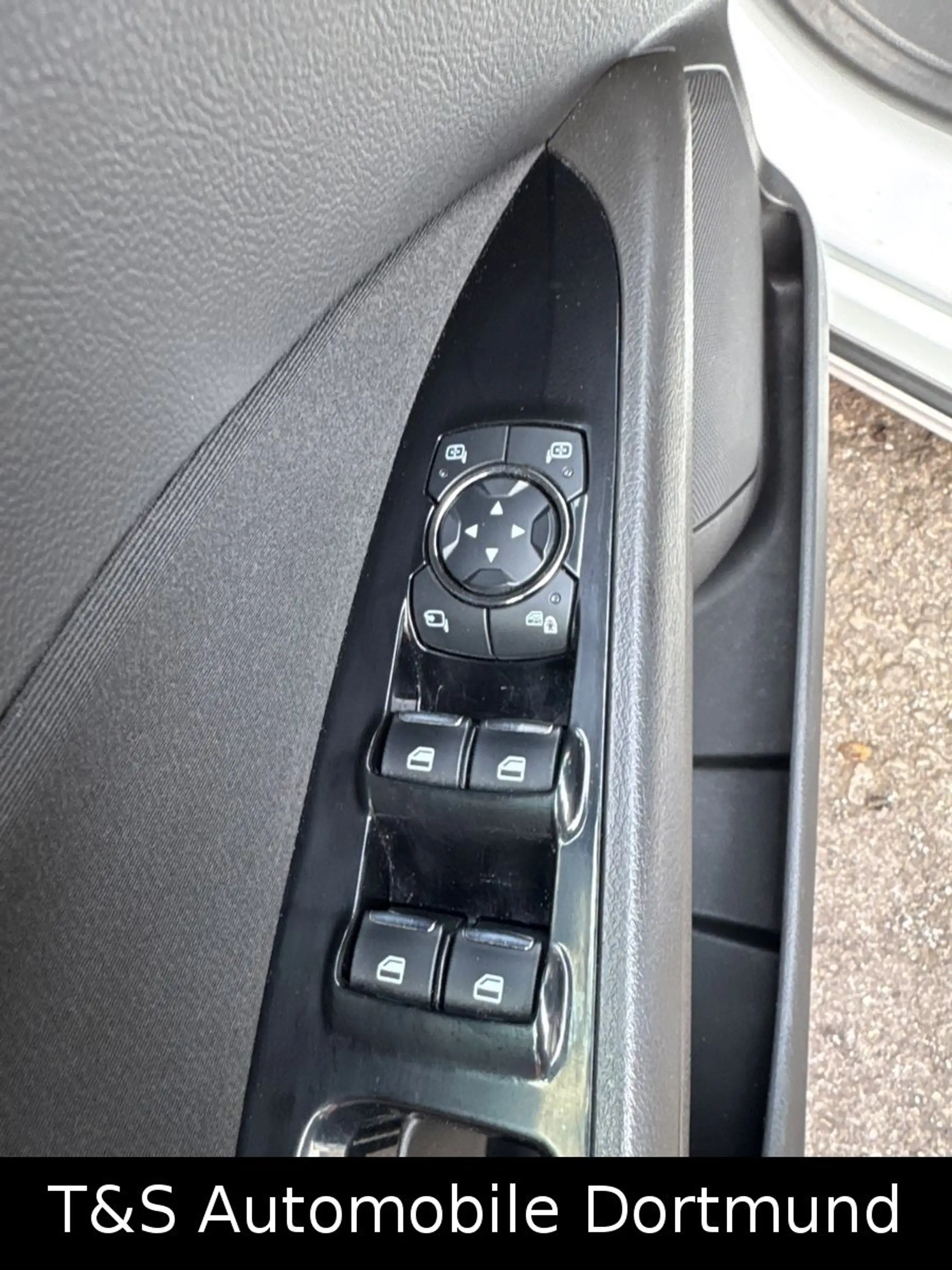 Ford Mondeo 1.5 Trend Lim. /CarPlay/SHZ/Klimaaut./PDC — photo 11