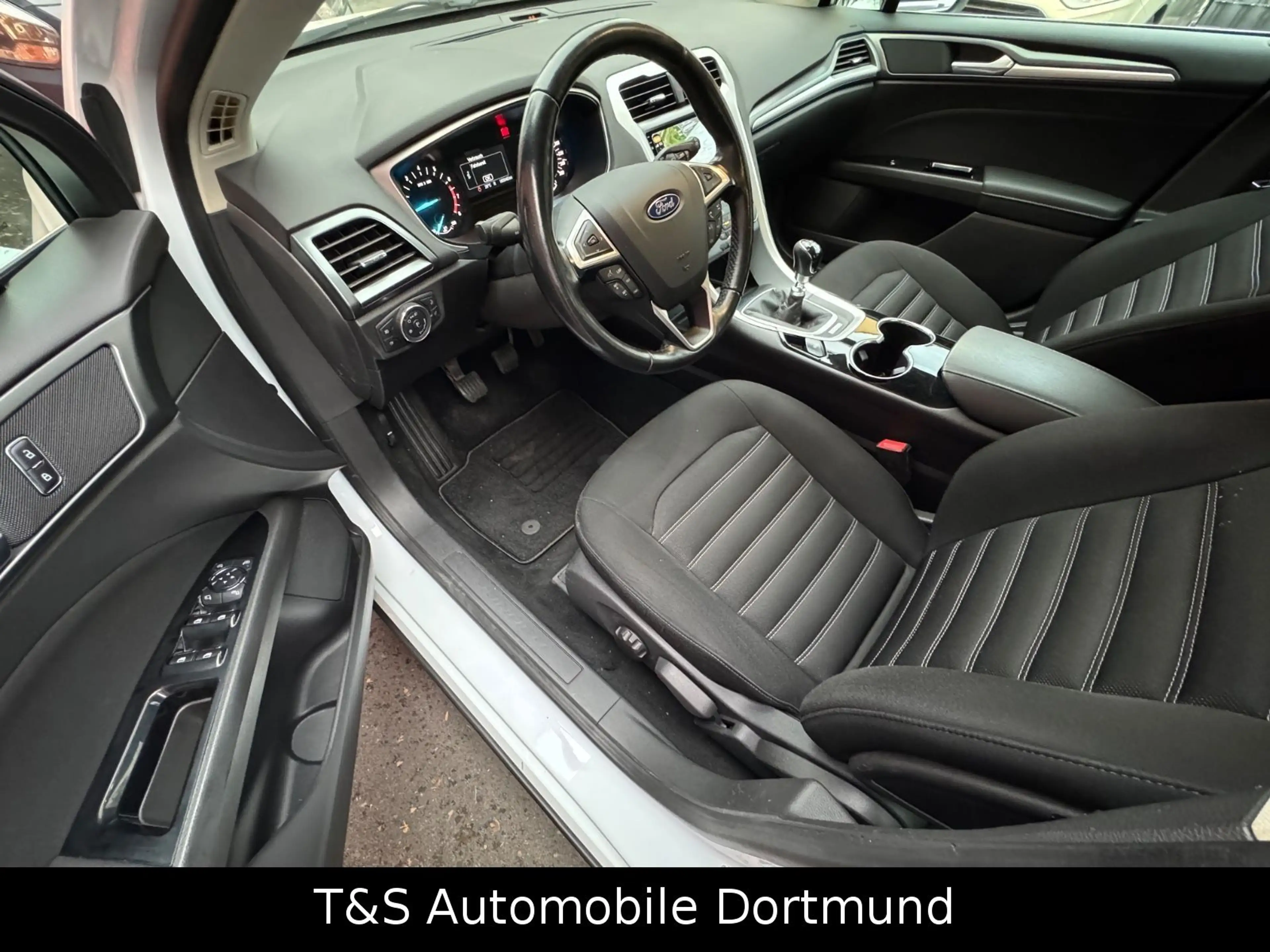 Ford Mondeo 1.5 Trend Lim. /CarPlay/SHZ/Klimaaut./PDC — photo 10