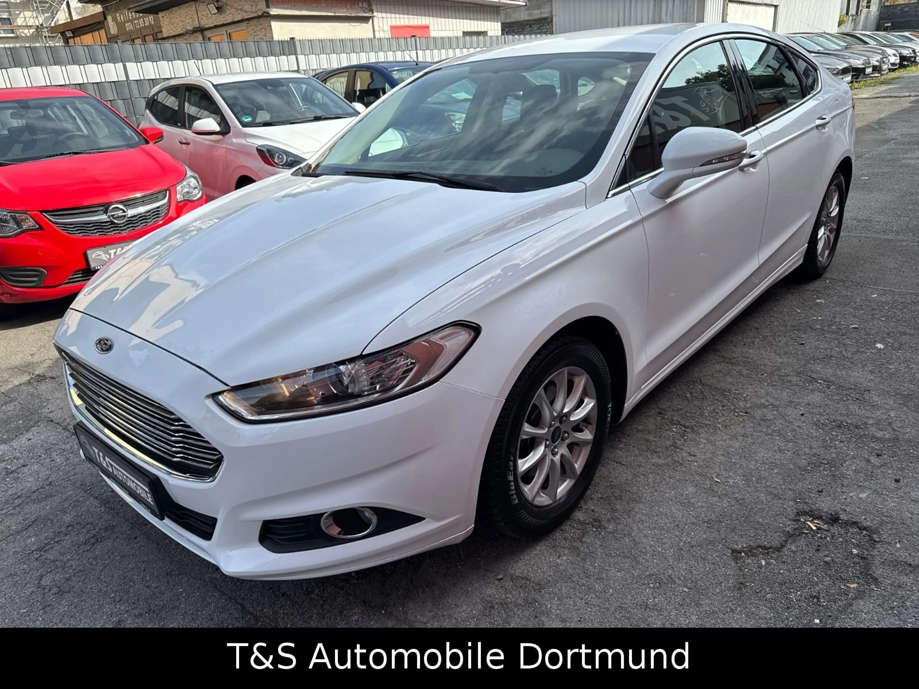 Ford Mondeo 1.5 Trend Lim. /CarPlay/SHZ/Klimaaut./PDC — photo 4