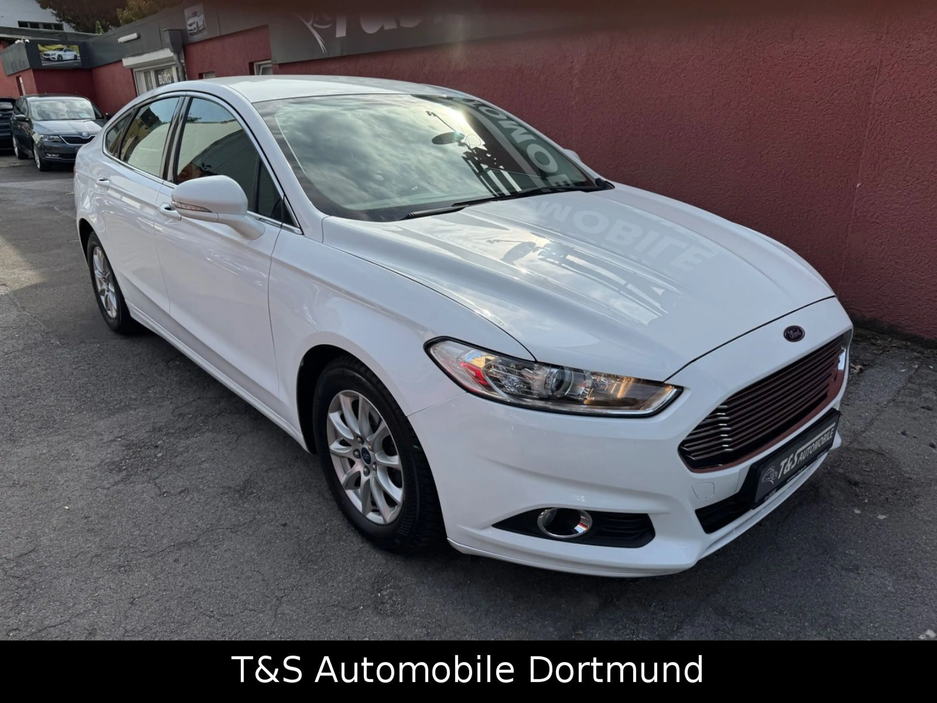 Ford Mondeo 1.5 Trend Lim. /CarPlay/SHZ/Klimaaut./PDC — photo 2