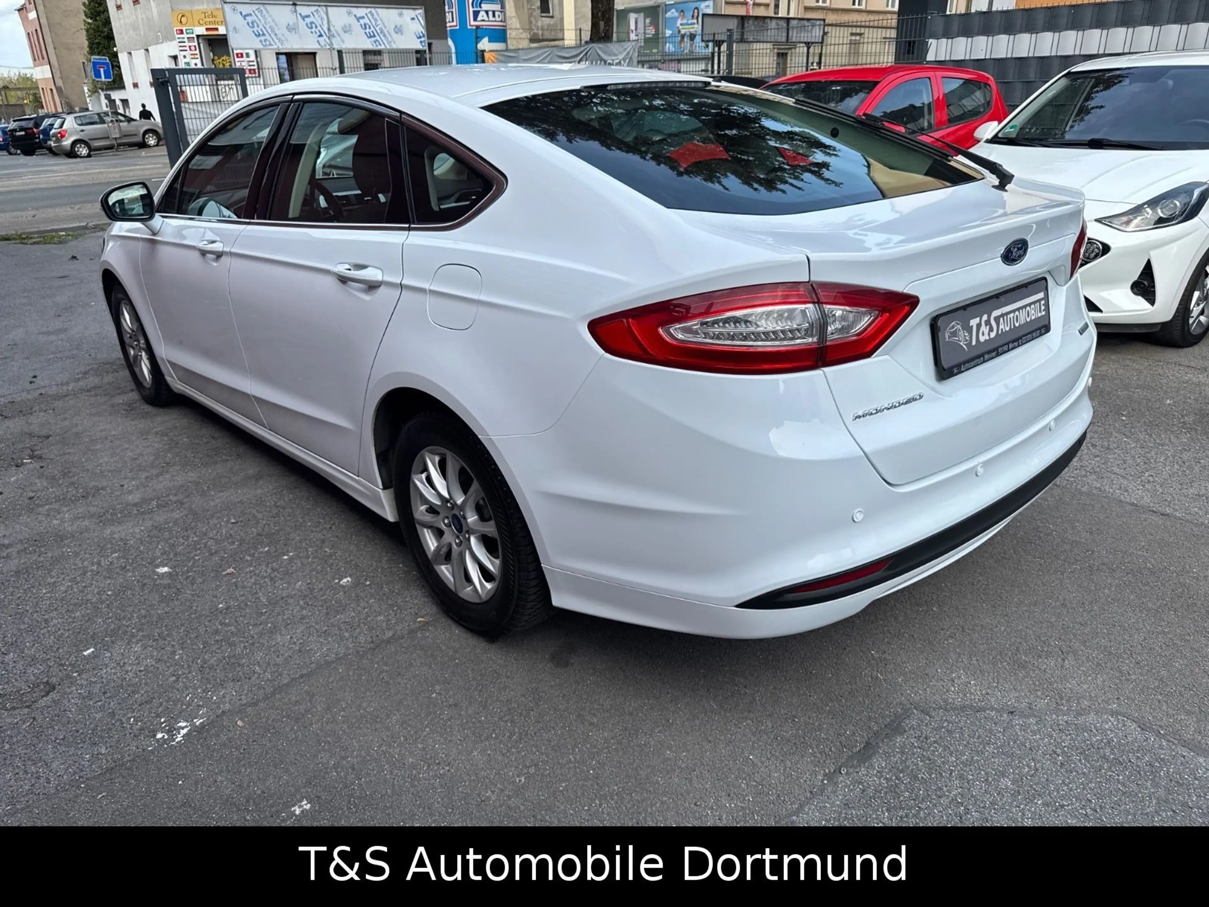 Ford Mondeo 1.5 Trend Lim. /CarPlay/SHZ/Klimaaut./PDC — photo 6