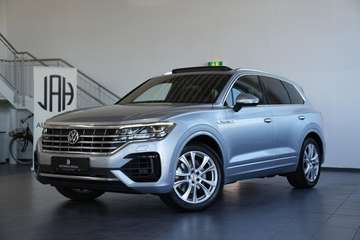 R-Line 4Motion *AUT*NAV*PANO*AHK*STHZ*