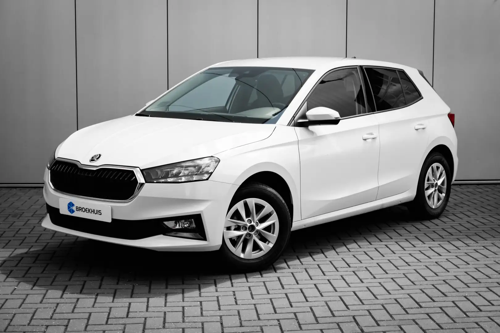 Skoda Fabia Selection Inclusief €3000,- inruilvoordeel | Airco Wit - 1