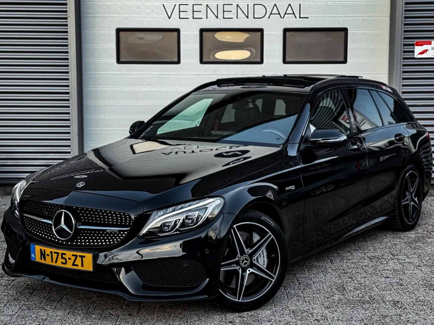 Mercedes-Benz C 43 AMG Estate C43 4MATIC PANO/NIGHT/CAMERA/SPORTUITLAAT Zwart - 2
