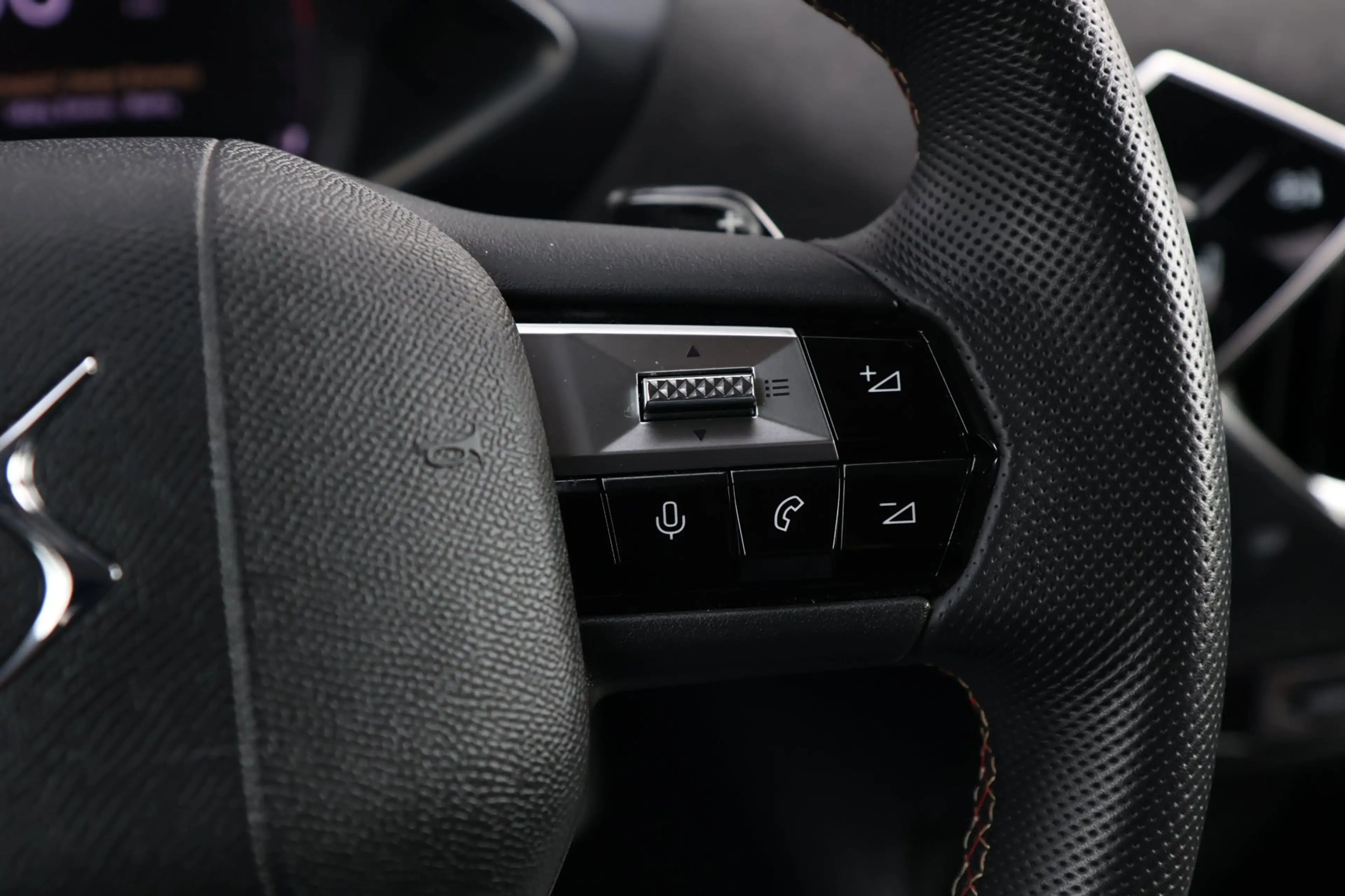 DS Automobiles DS 3 1.2 PureTech Performance Line Led Vision 360 Camer — photo 11