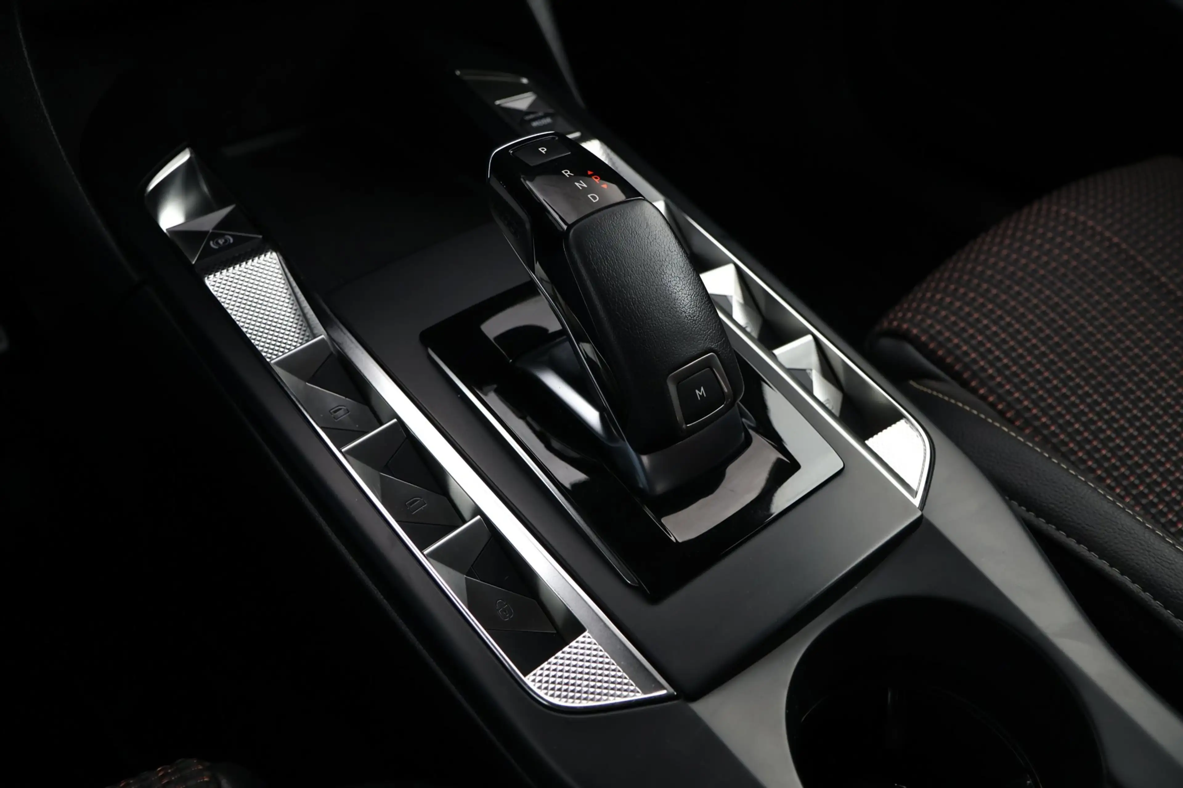 DS Automobiles DS 3 1.2 PureTech Performance Line Led Vision 360 Camer — photo 13