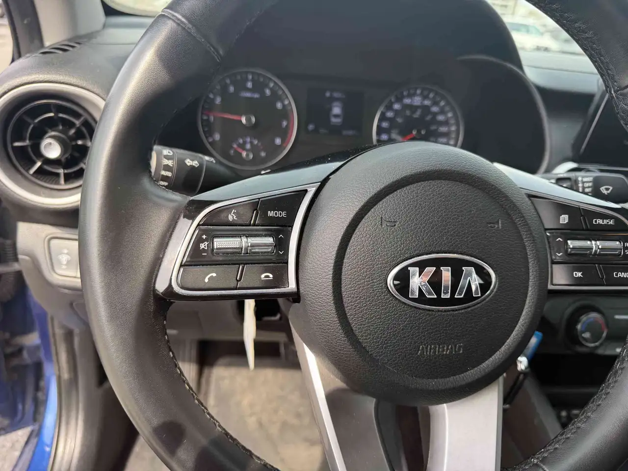 Kia Forte снимка Kia Forte