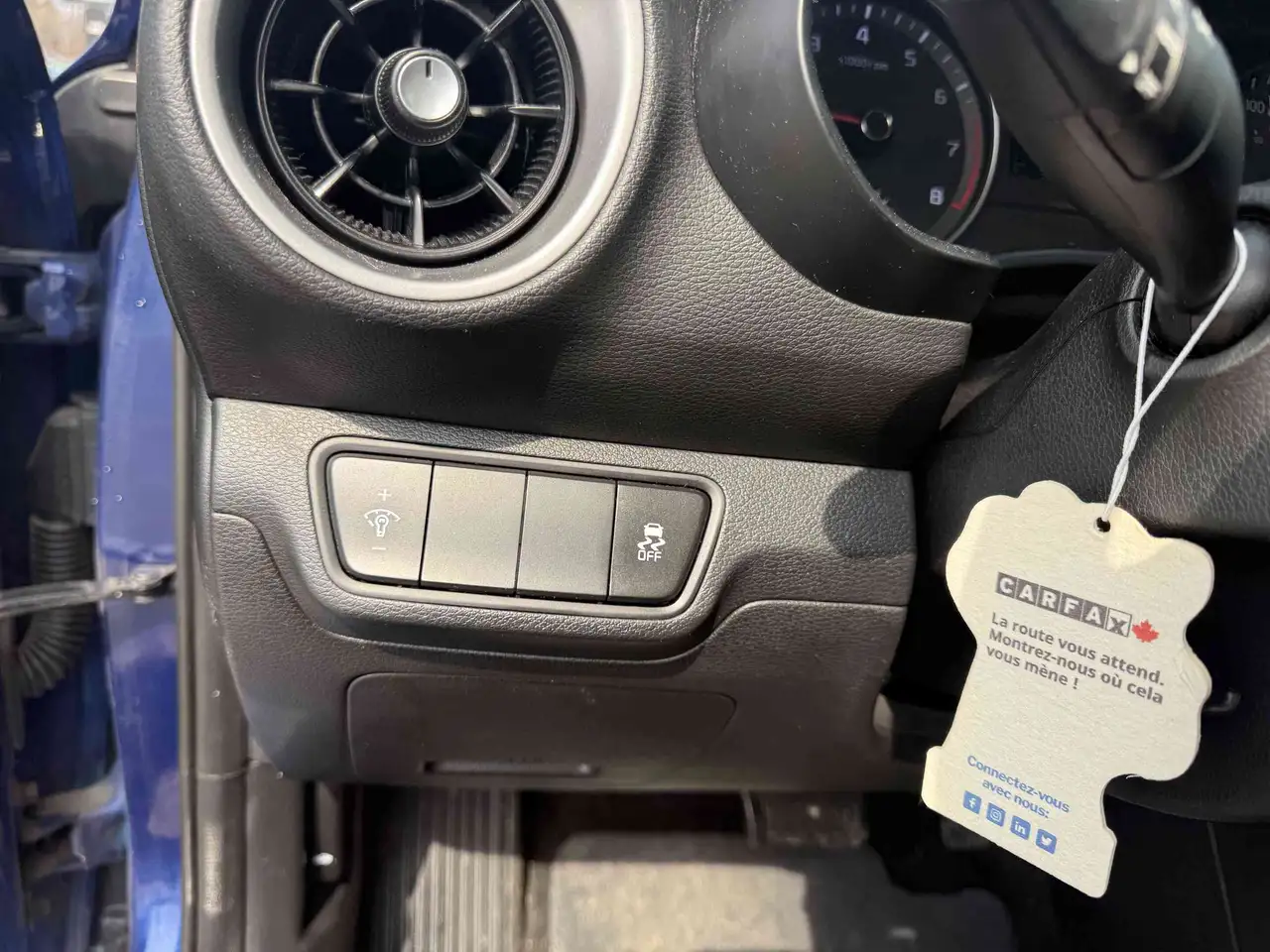Kia Forte снимка Kia Forte