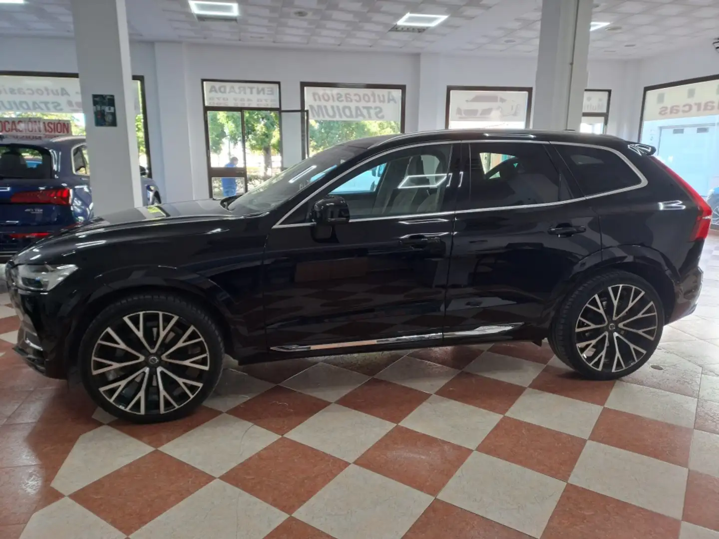 Volvo XC60 T5 Inscription AWD Aut. 250 Negro - 1