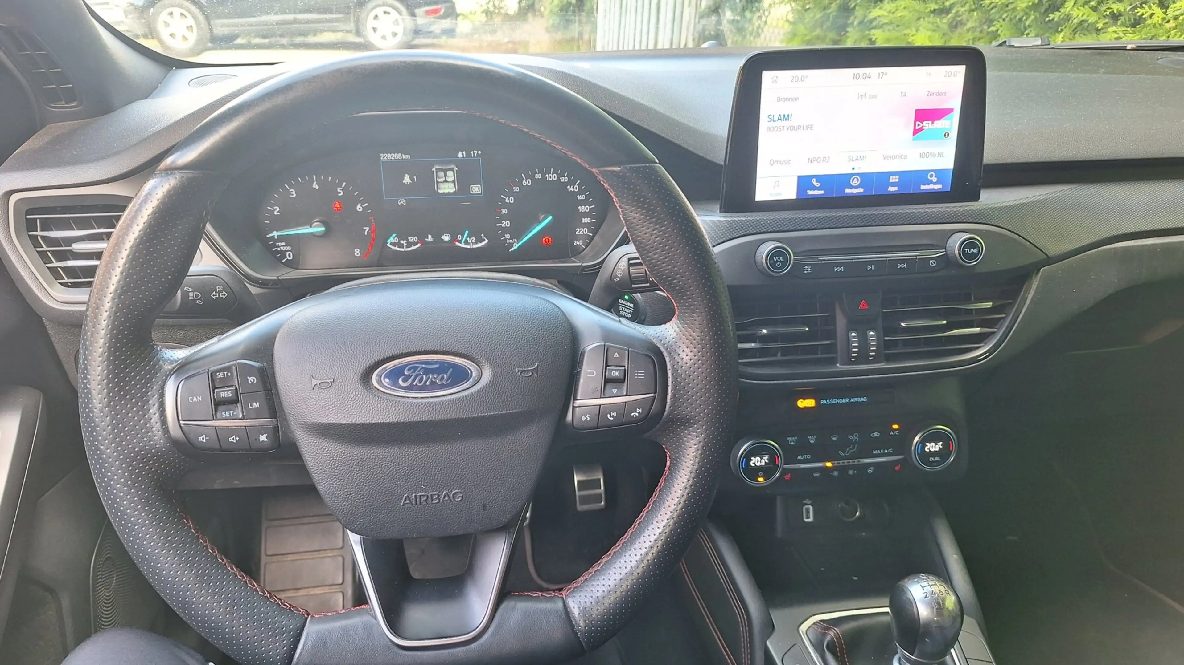 Ford Focus Wagon 1.0 EcoBoost ST Line Business — photo 6