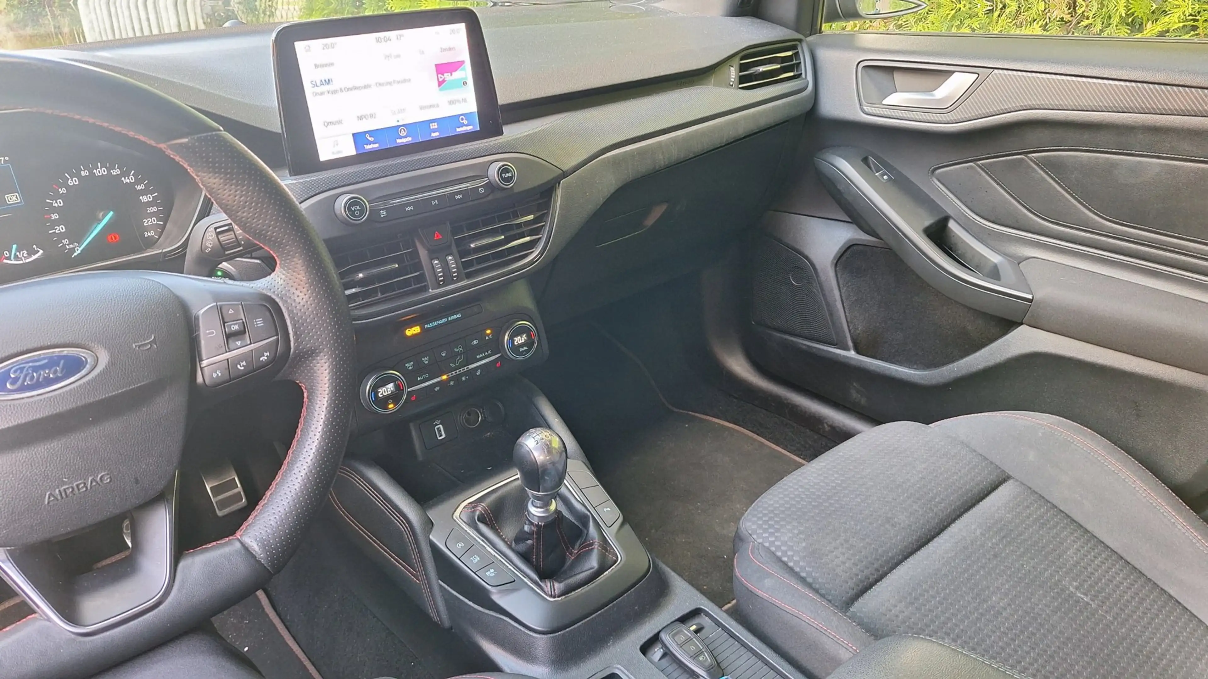 Ford Focus Wagon 1.0 EcoBoost ST Line Business — photo 8