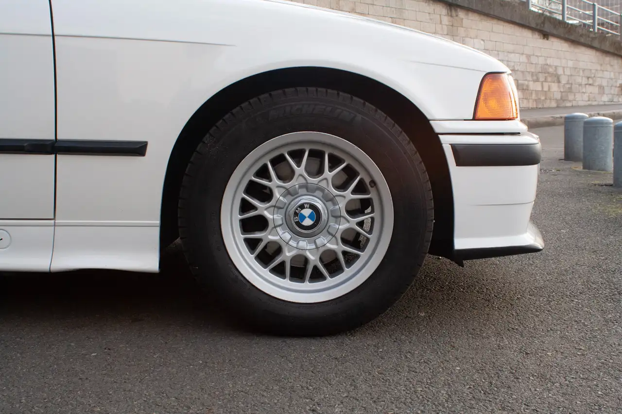 BMW 318i, foto 11