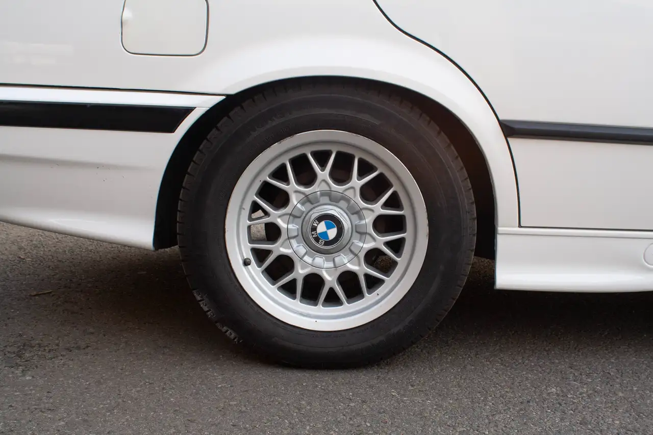 BMW 318i, foto 10