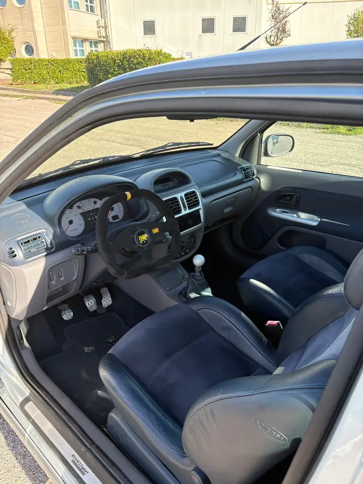 Renault Clio II 1998 3p 2.0 16v Sport, foto 4