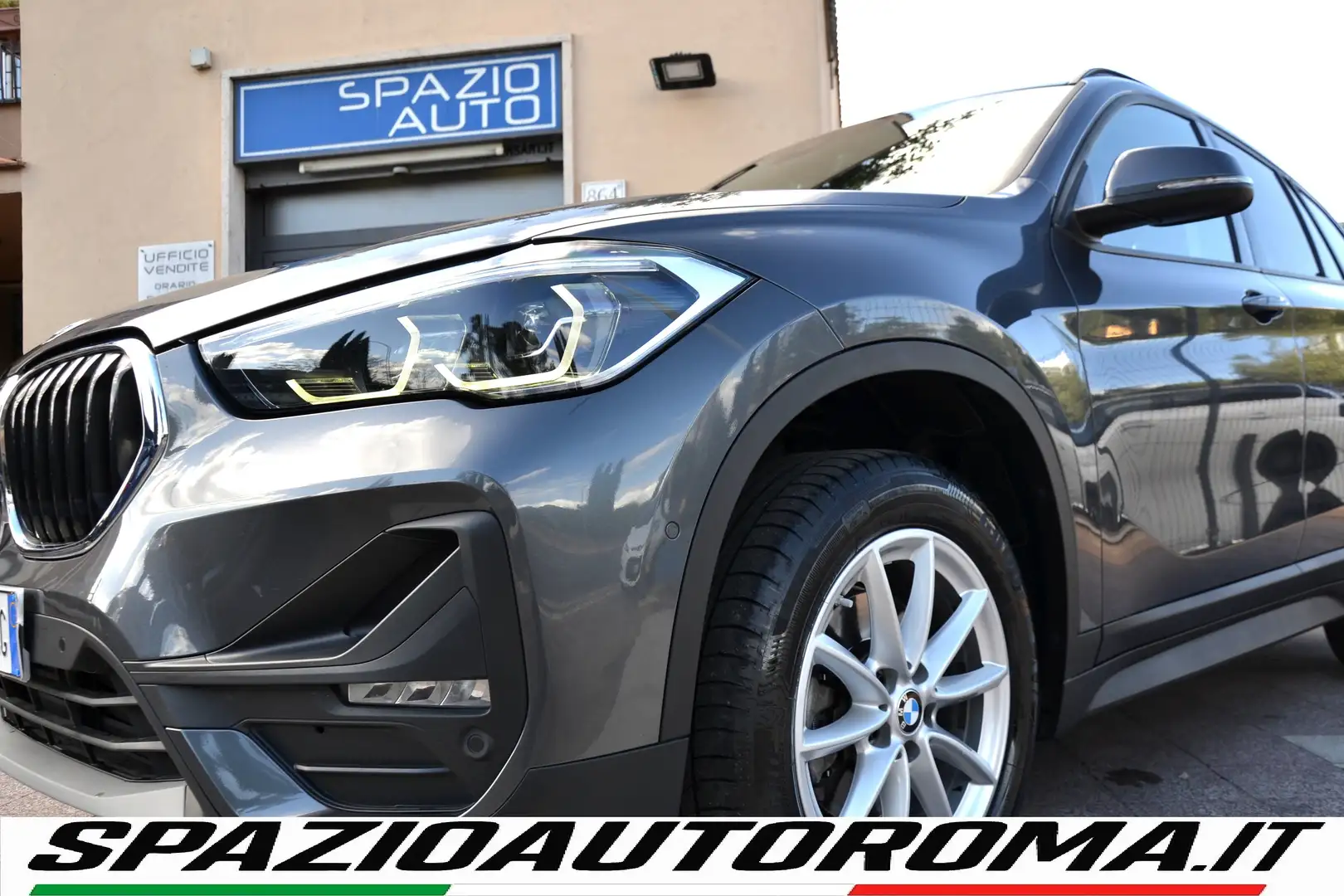 BMW X1 18D 150CV AUT. LED+NAV+PDC+PRIVACY+CRUISE ADATTIVO Gris - 1