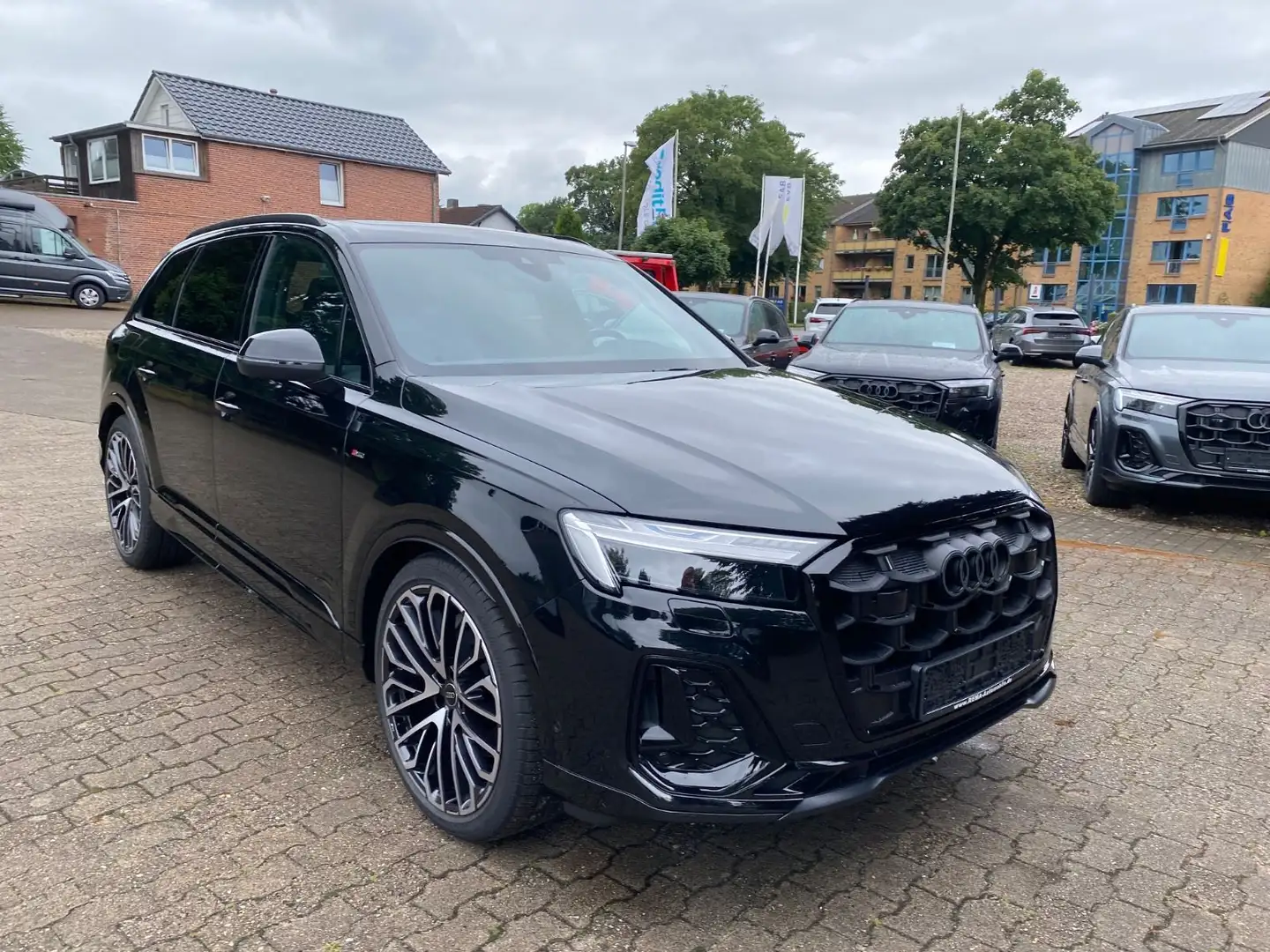 Audi Q7 50 TDI S line 7 Si  Panorama Allradlenkung 22 Negru - 1