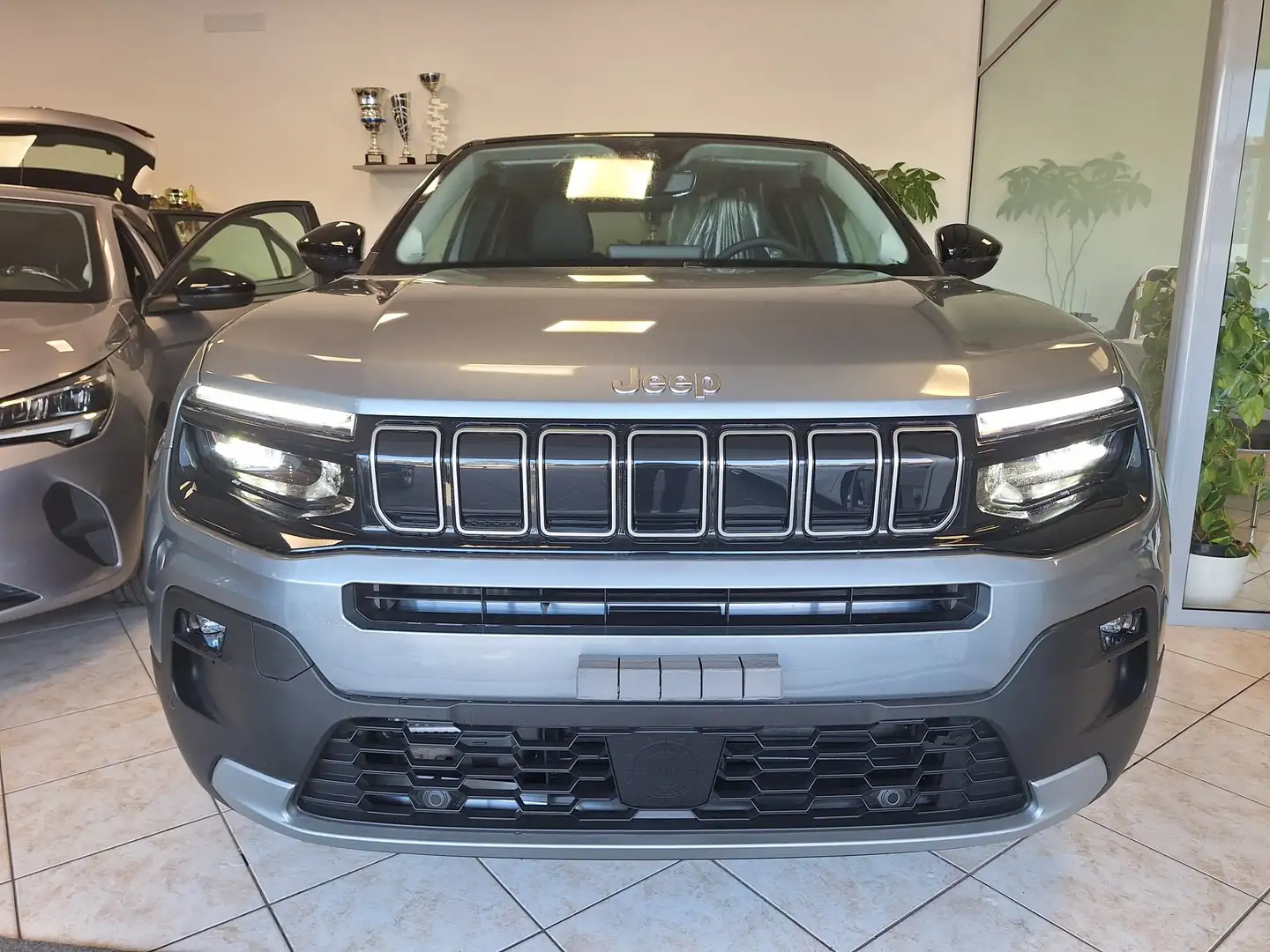 Jeep Avenger 1.2 turbo Summit Tetto Nero Argento - 2