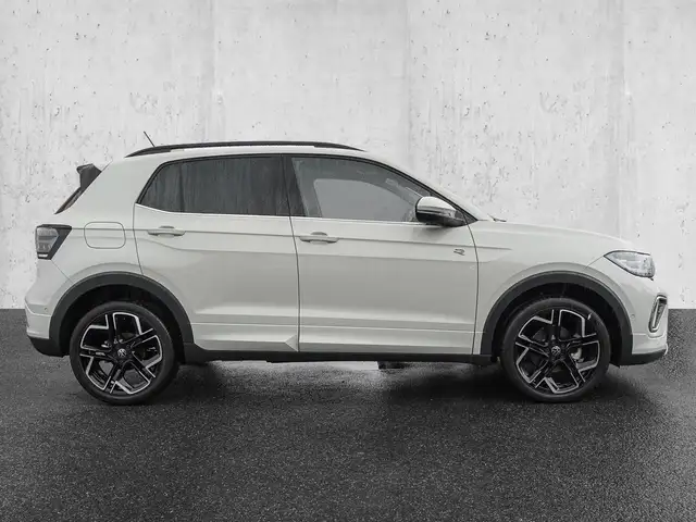 Volkswagen T-Cross view 5
