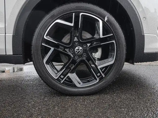 Volkswagen T-Cross view 7