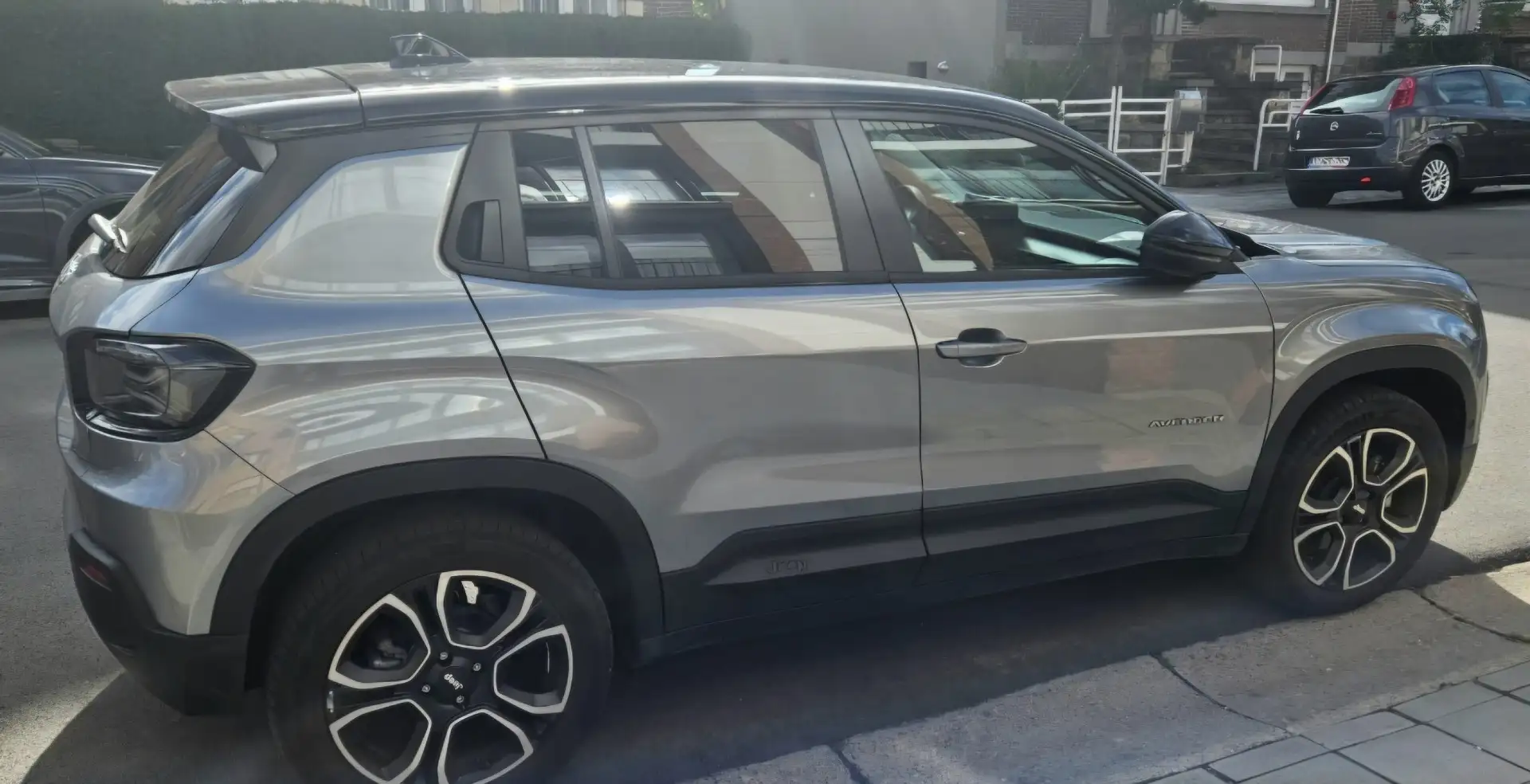 Jeep Avenger e-Avenger 51 kWh Summit - 2