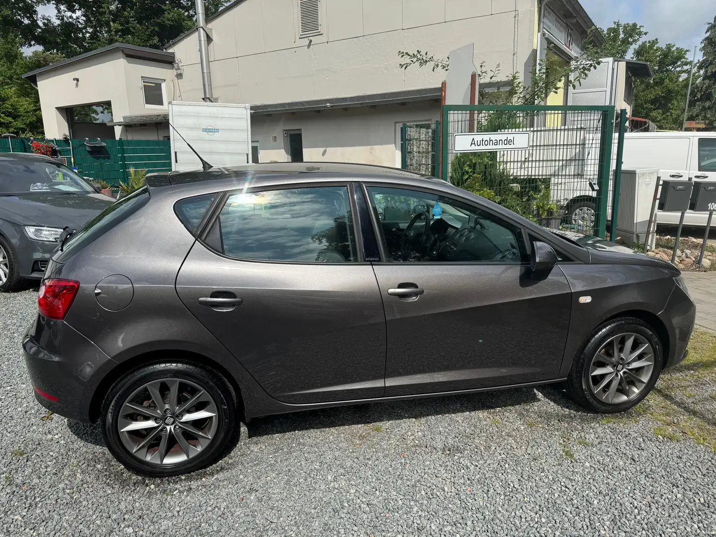 SEAT Ibiza i-Tech Grau - 2