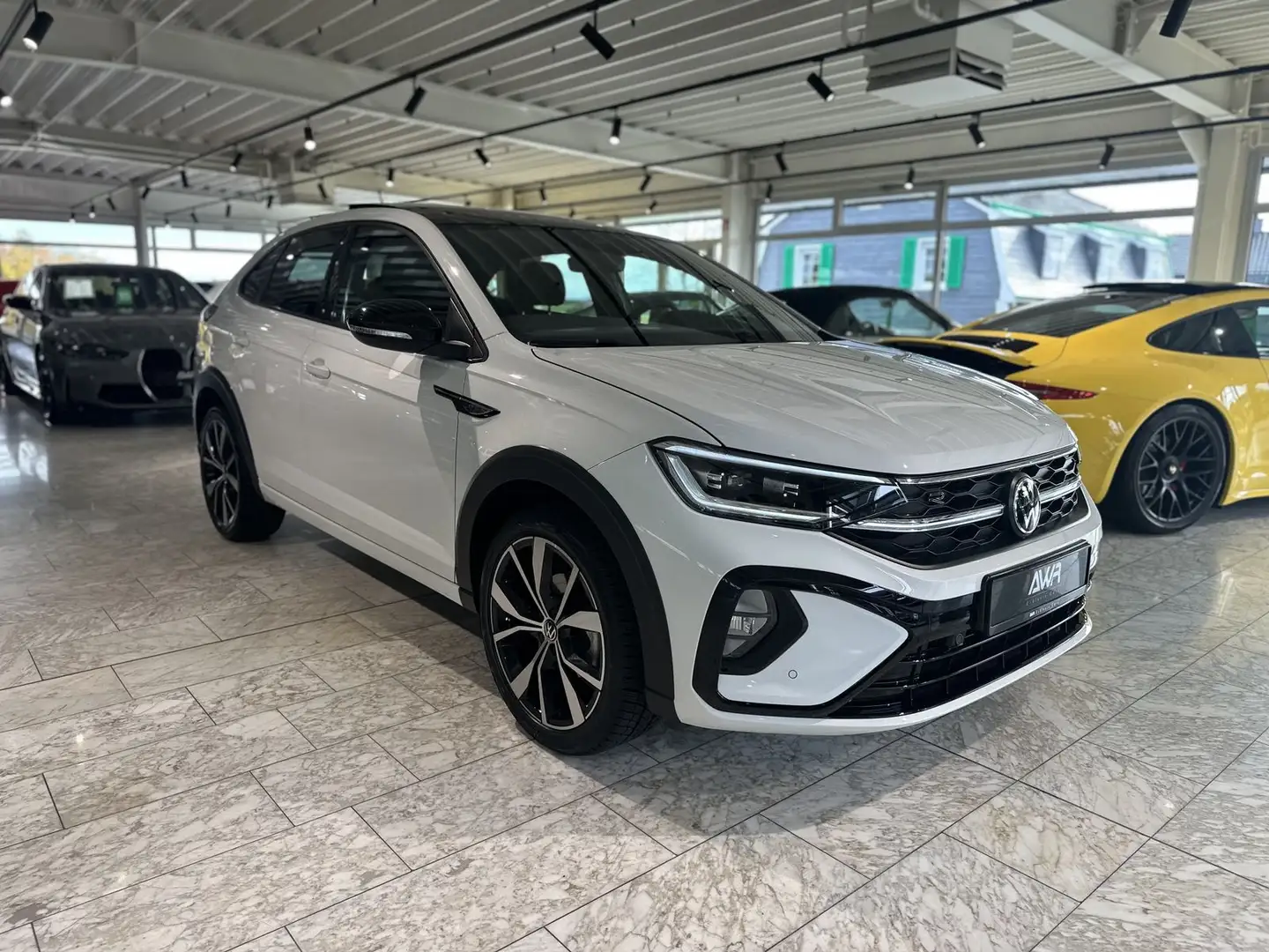 Volkswagen Taigo R-LINE*PANO*DSG*18"*IQ-LIGHT*KAMERA*KEYL.* Blanc - 2