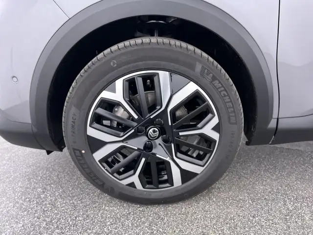 Citroen C4 view 6