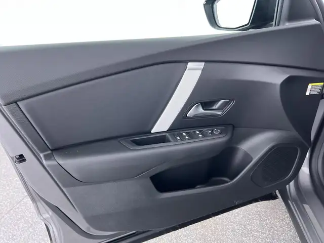 Citroen C4 view 11