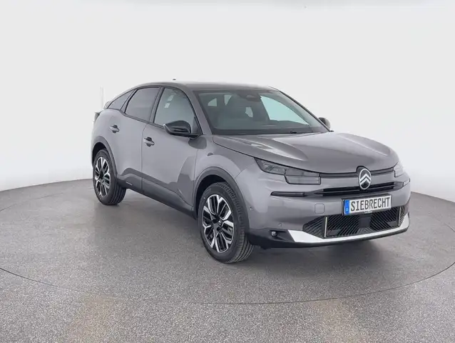 Citroen C4 view 3