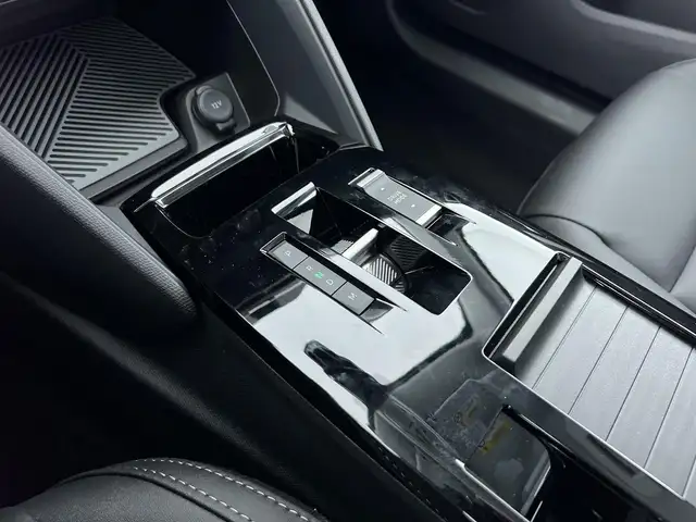Citroen C4 view 15