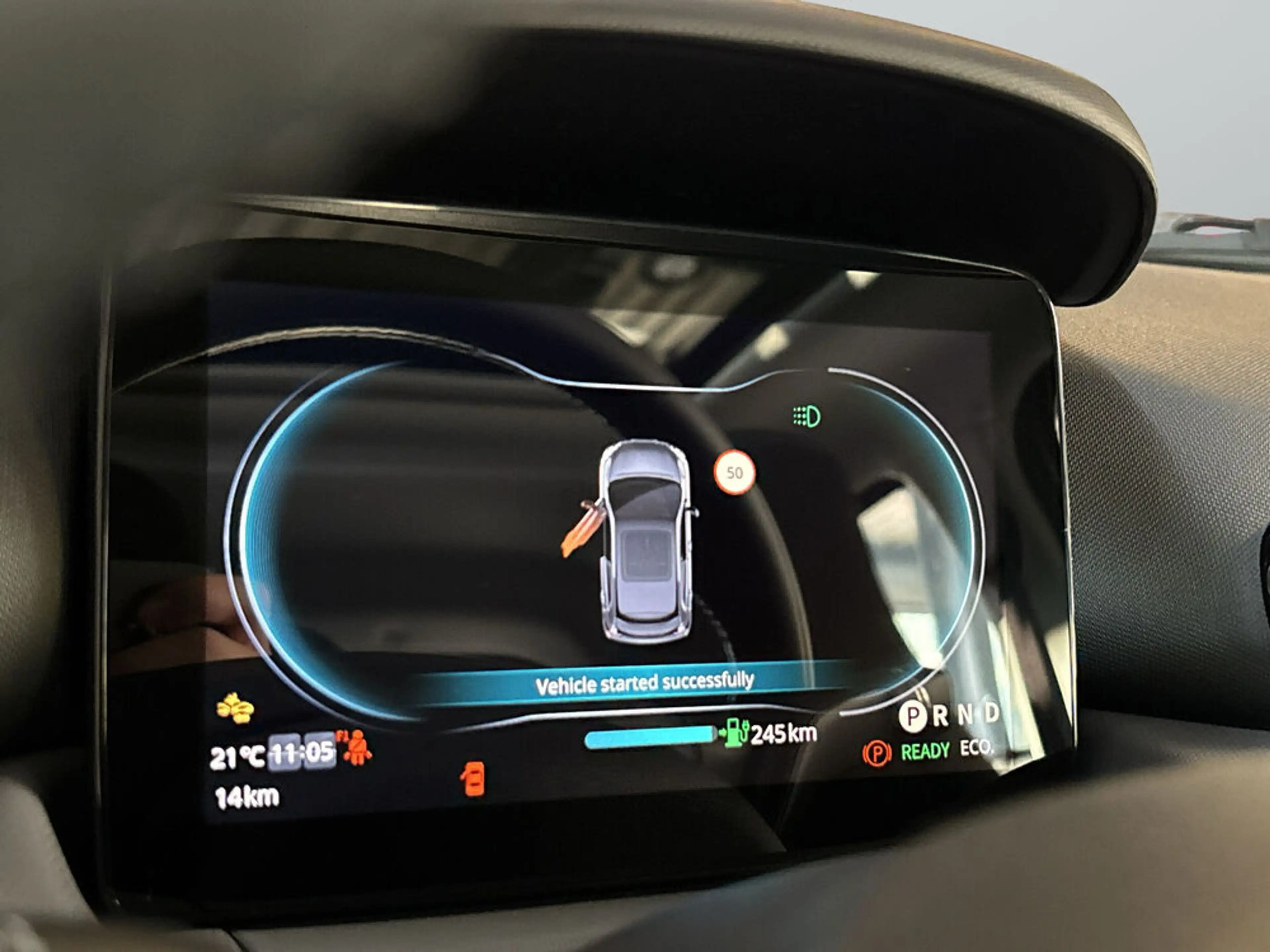 Leapmotor T03 T03 70 kW EV — photo 8