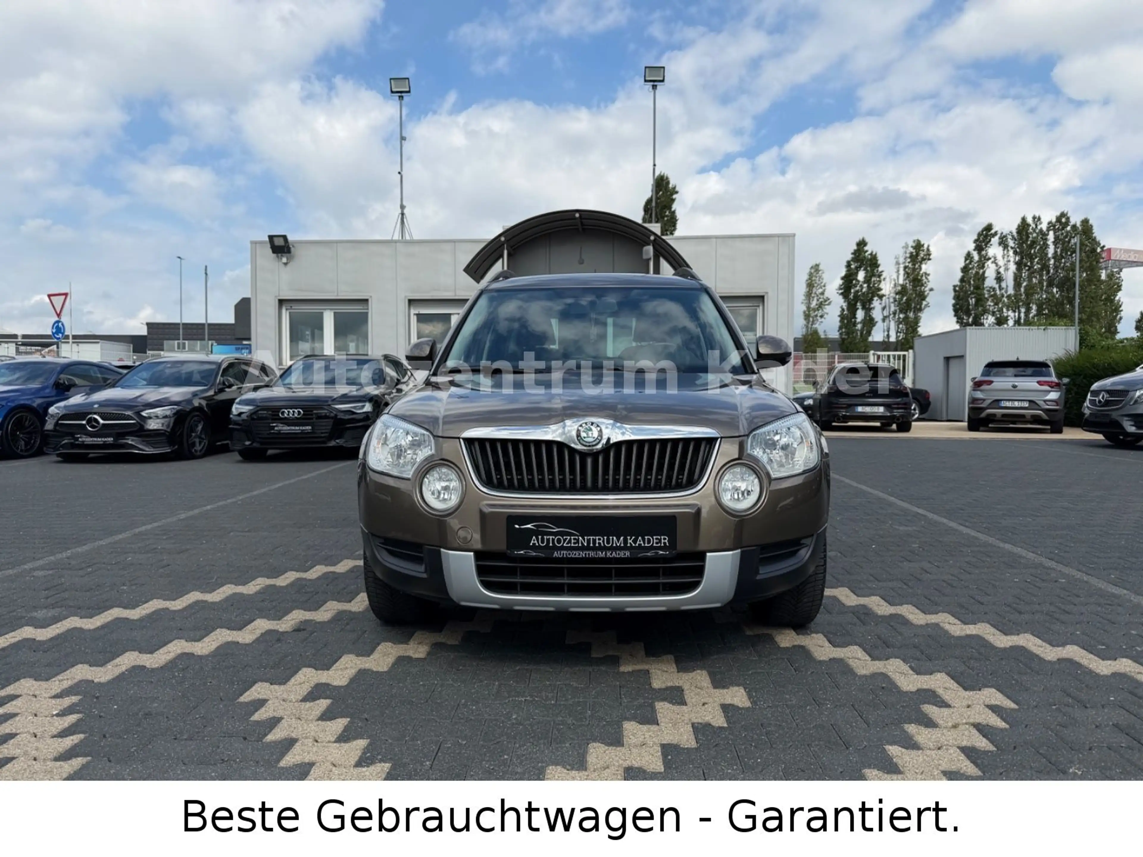 Skoda Yeti Active Plus Edition 4x4*1.Hand*AHK*Klima*Ga