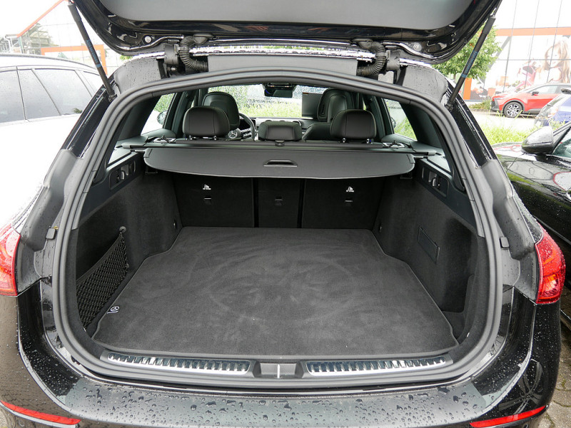Mercedes-Benz C 220 T d AMG BURM MEMO 360 AHK DISTR KAMERA PDC — photo 12