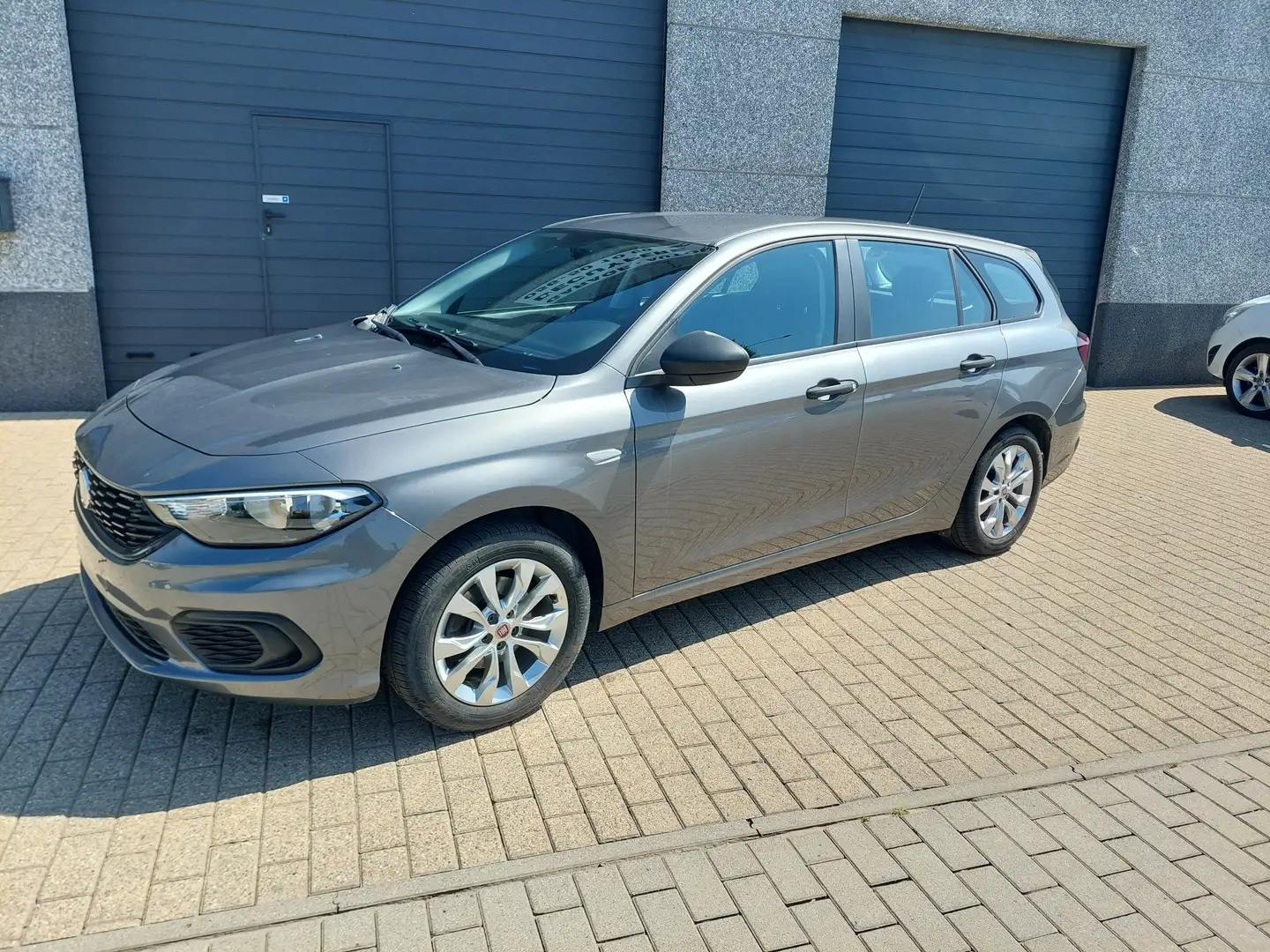 Fiat Tipo 1.4i Lounge Business (EU6d-TEMP) Gris - 2