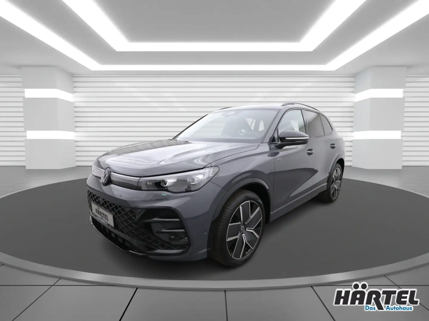 Volkswagen Tiguan R-LINE BLACK STYLE 1.5 ETSI DSG Sportpaket Grijs - 2