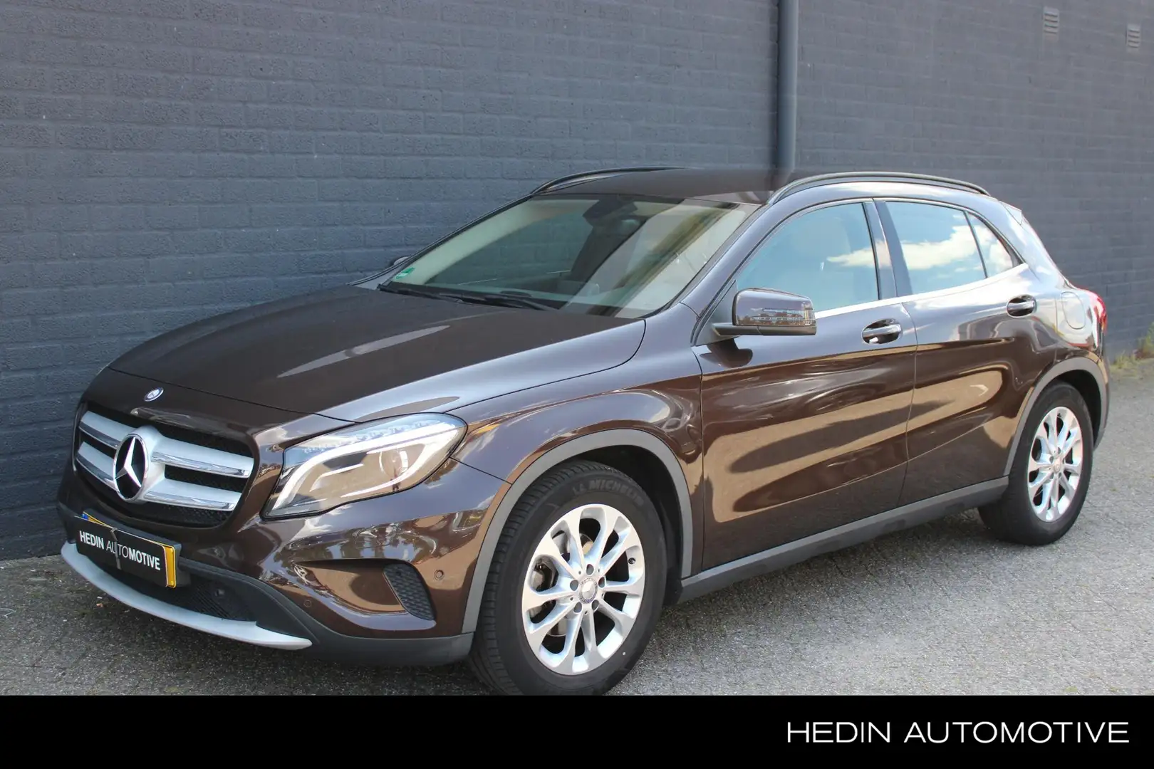 Mercedes-Benz GLA 200 Ambition NL-Auto | Automaat | Navigatie | Camera | Braun - 1