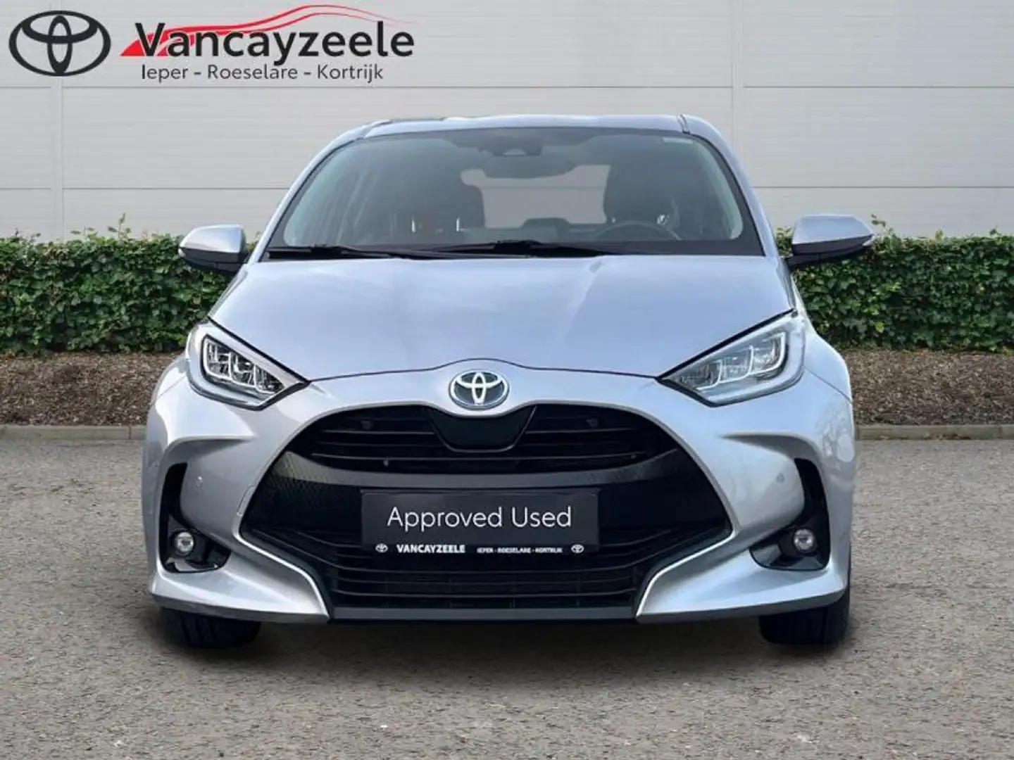 Toyota Yaris Iconic+afneembare trekhaak+hitechpack+gps+cam+sens Argent - 2